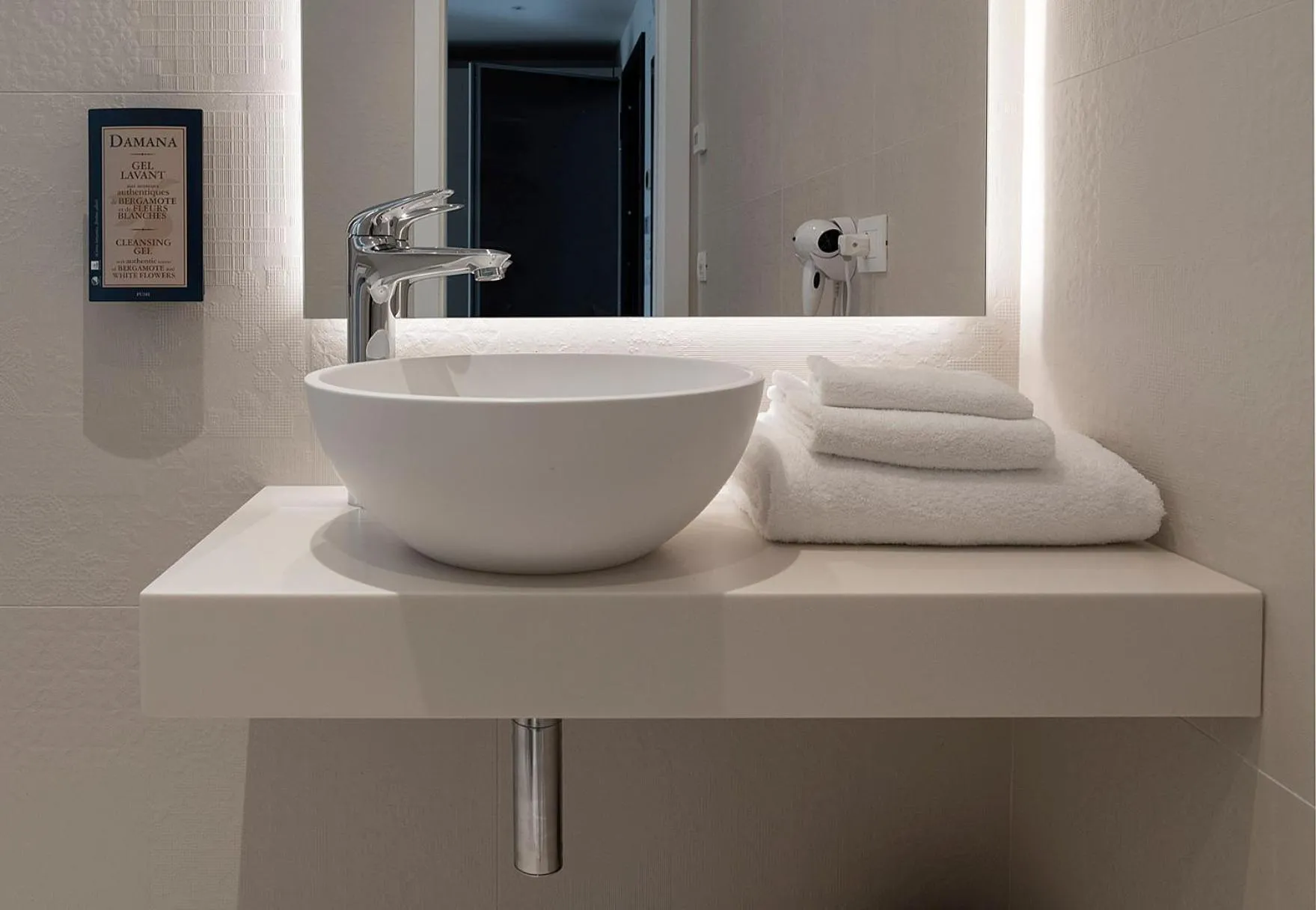 Bathroom in Viola Relais