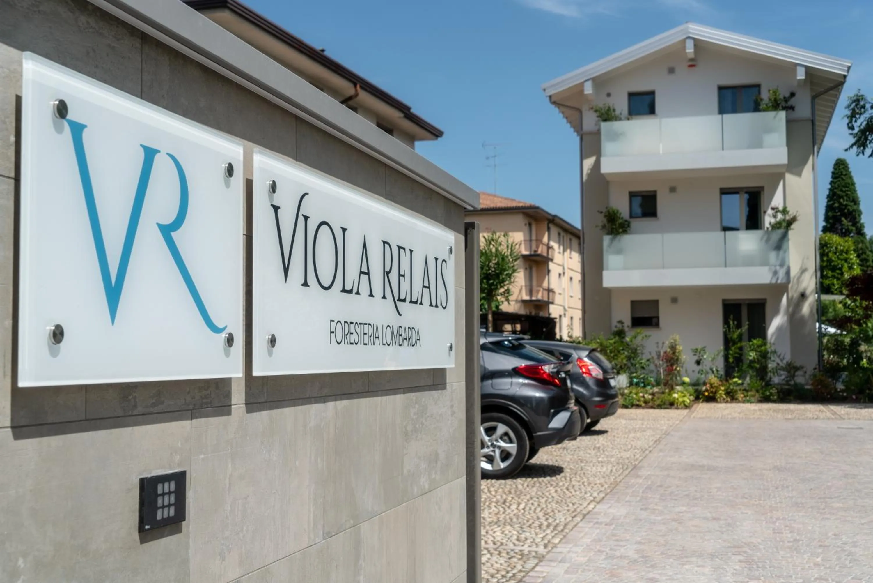 Viola Relais