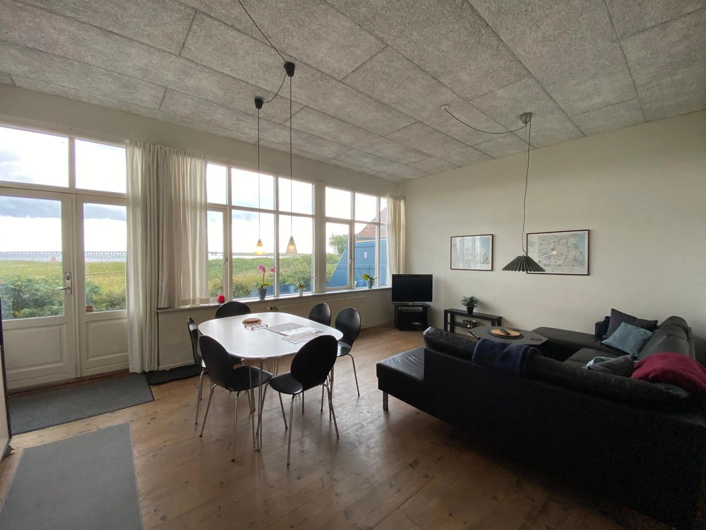 Living room in Skærven Beachfront Apartments and Cottage
