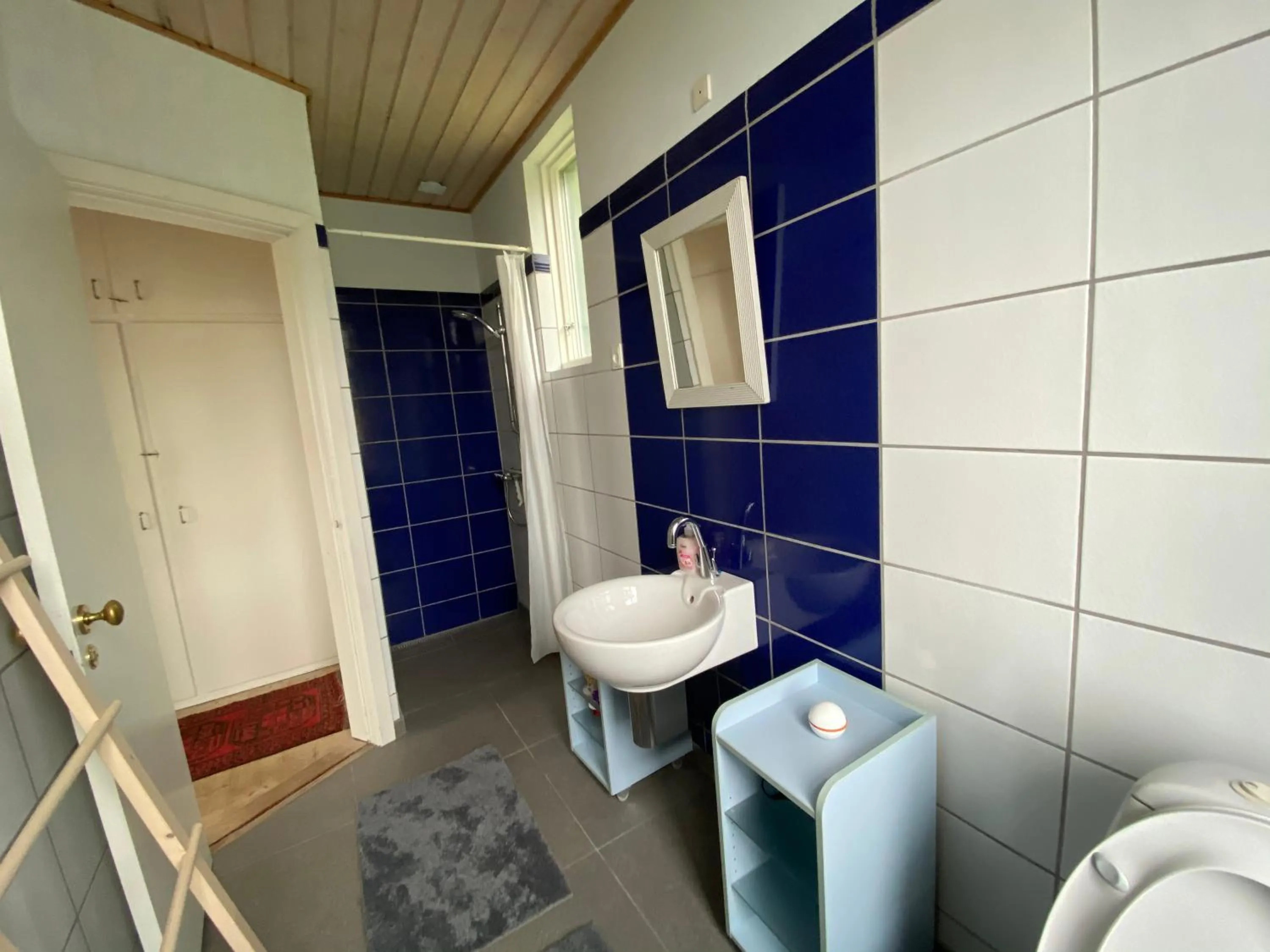 Bathroom in Skærven Beachfront Apartments and Cottage