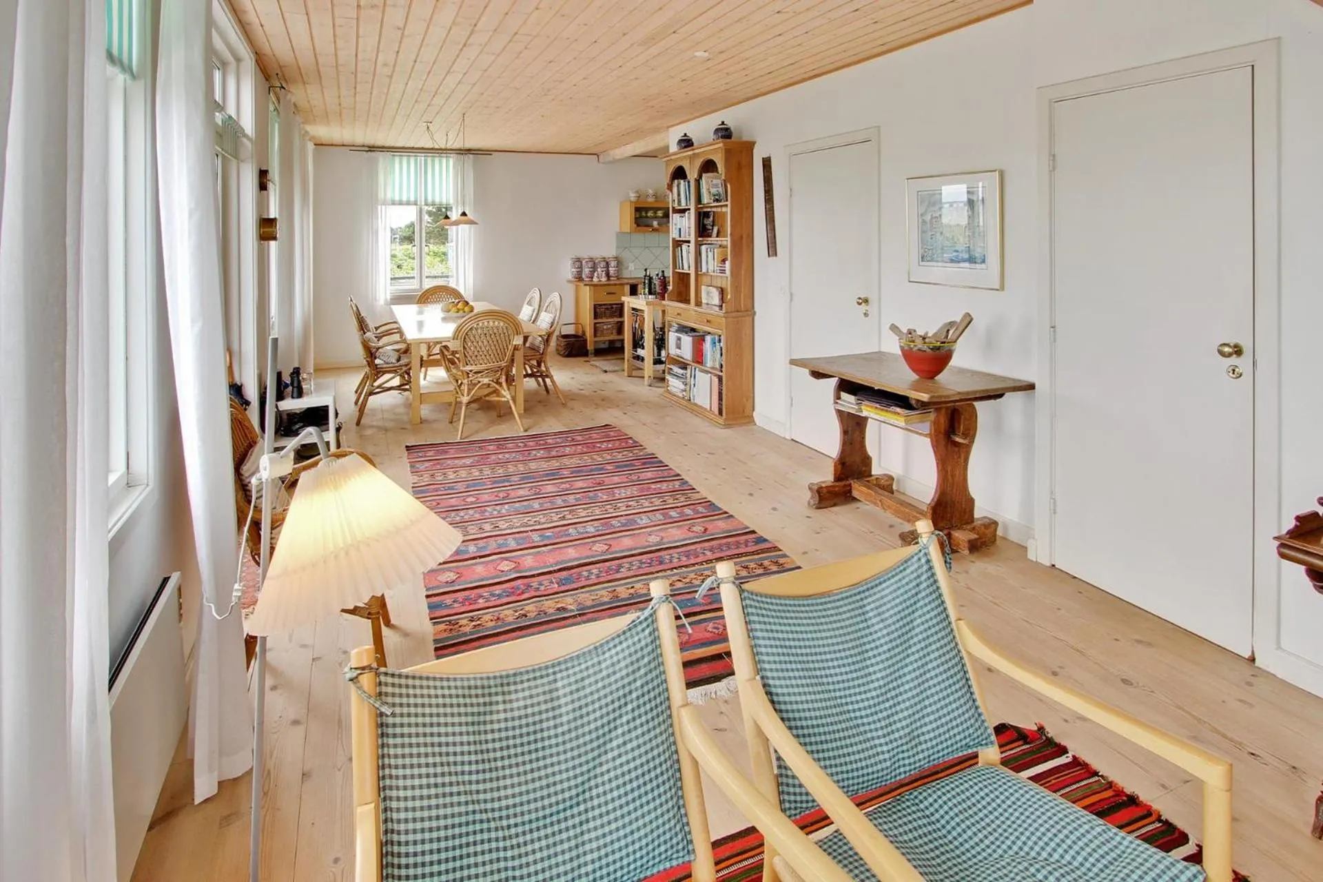 Library in Skærven Beachfront Apartments and Cottage