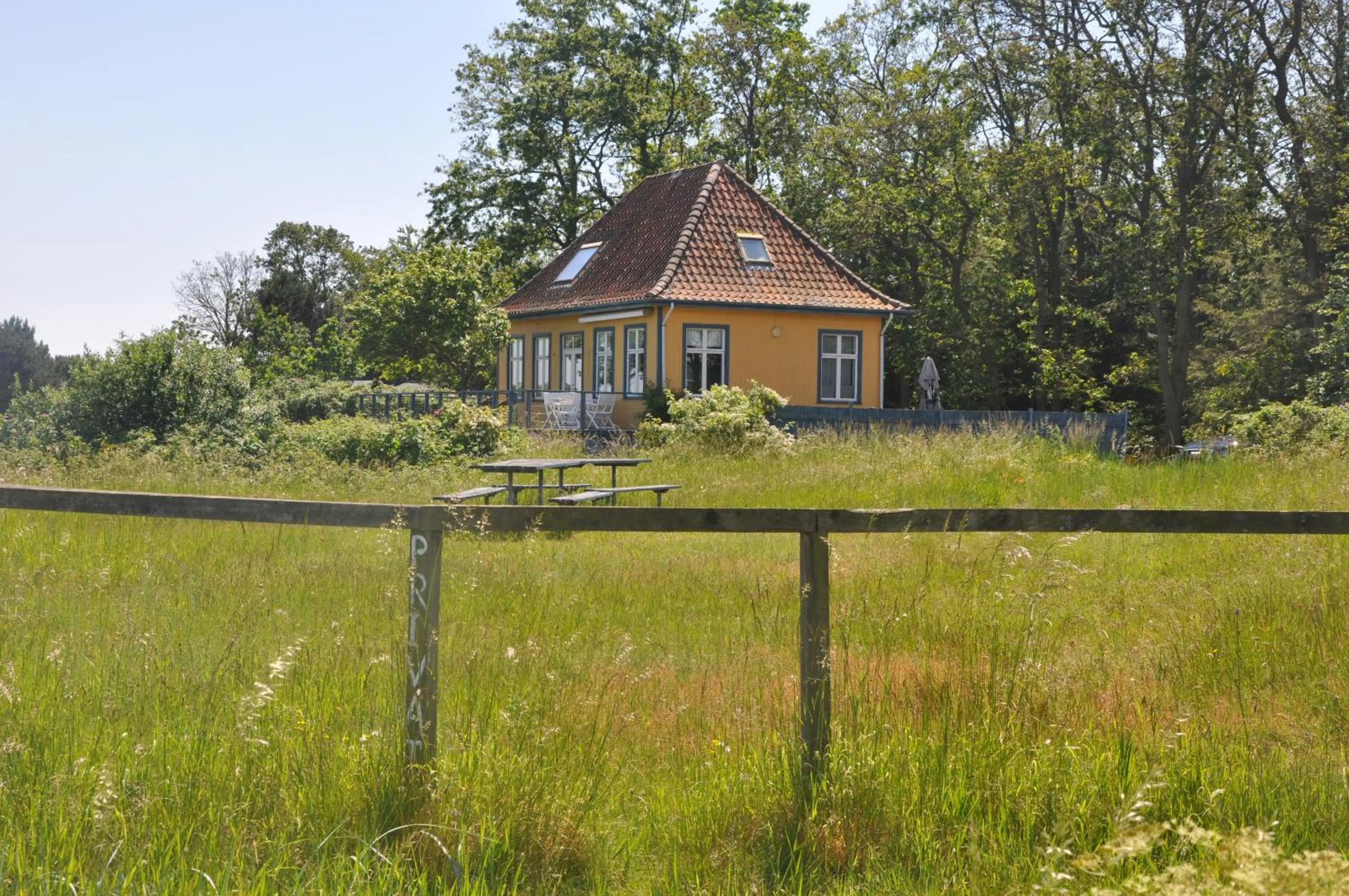 Property building in Skærven Beachfront Apartments and Cottage