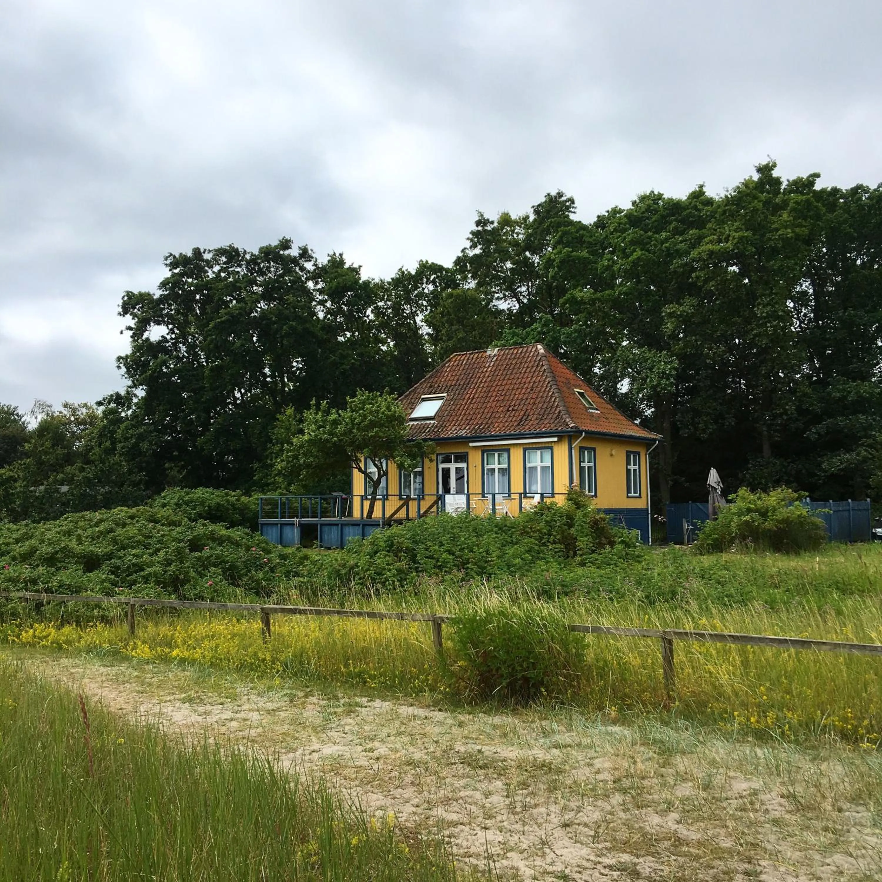 Property building in Skærven Beachfront Apartments and Cottage