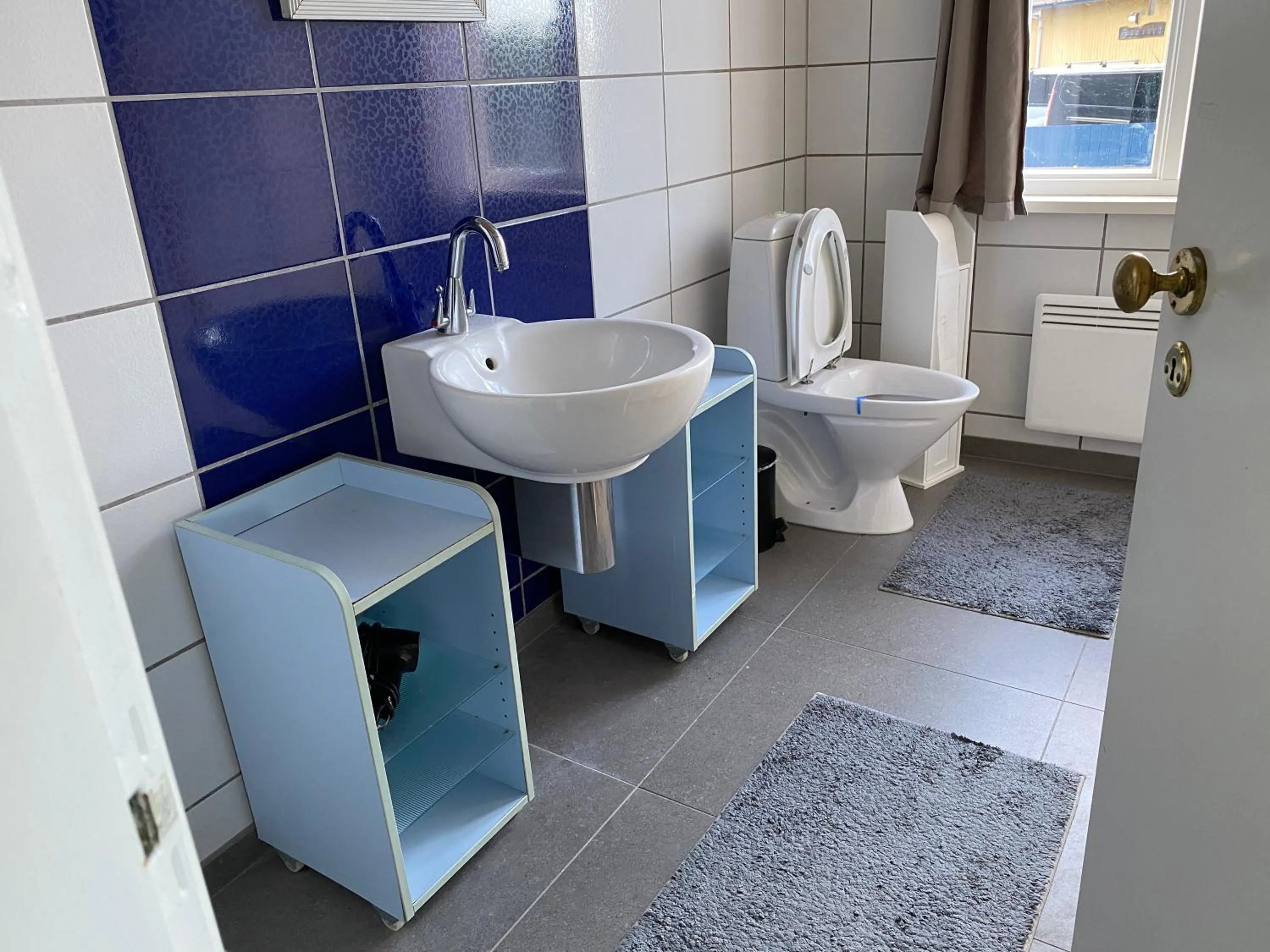 Bathroom in Skærven Beachfront Apartments and Cottage