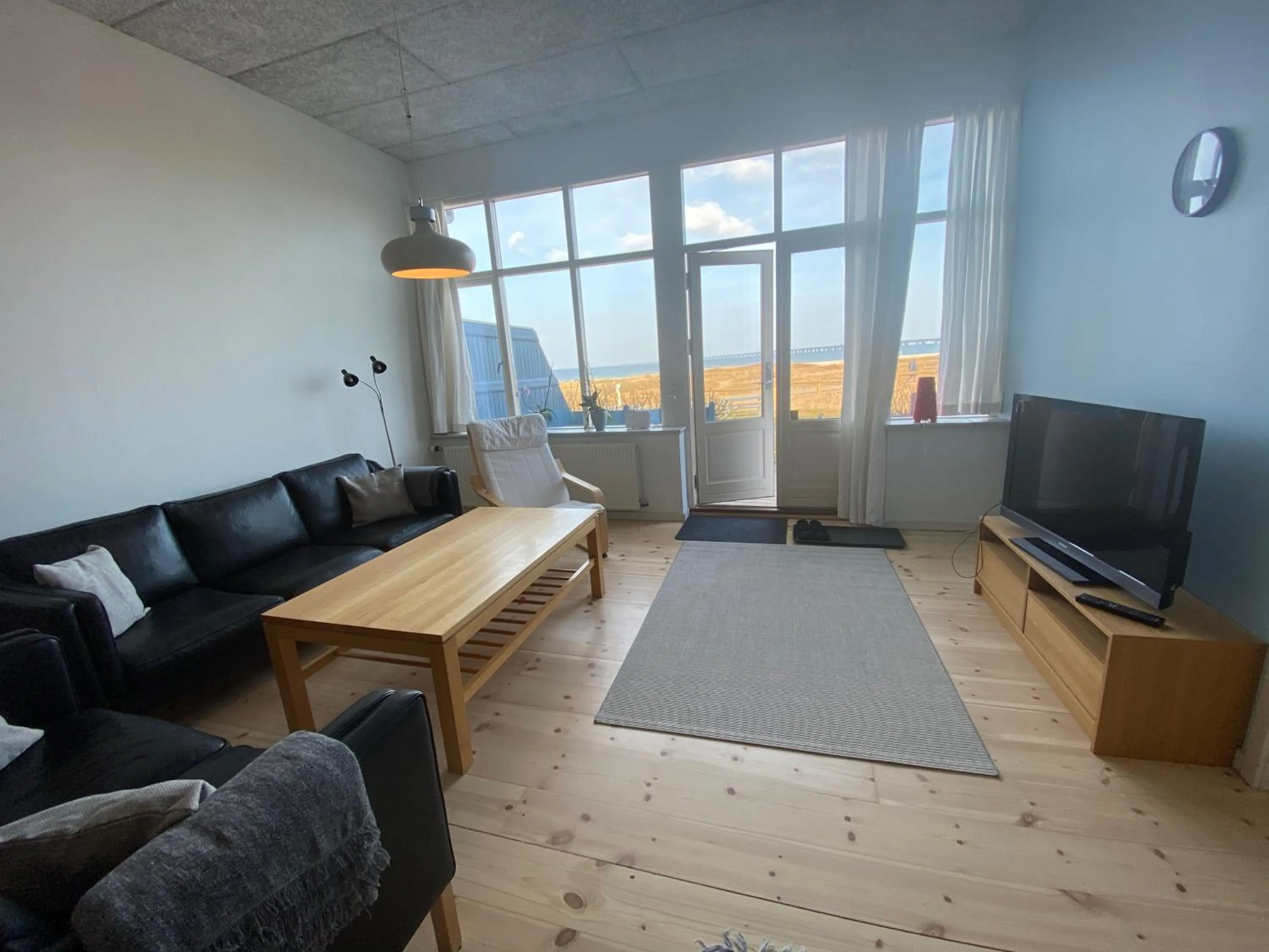 TV and multimedia in Skærven Beachfront Apartments and Cottage