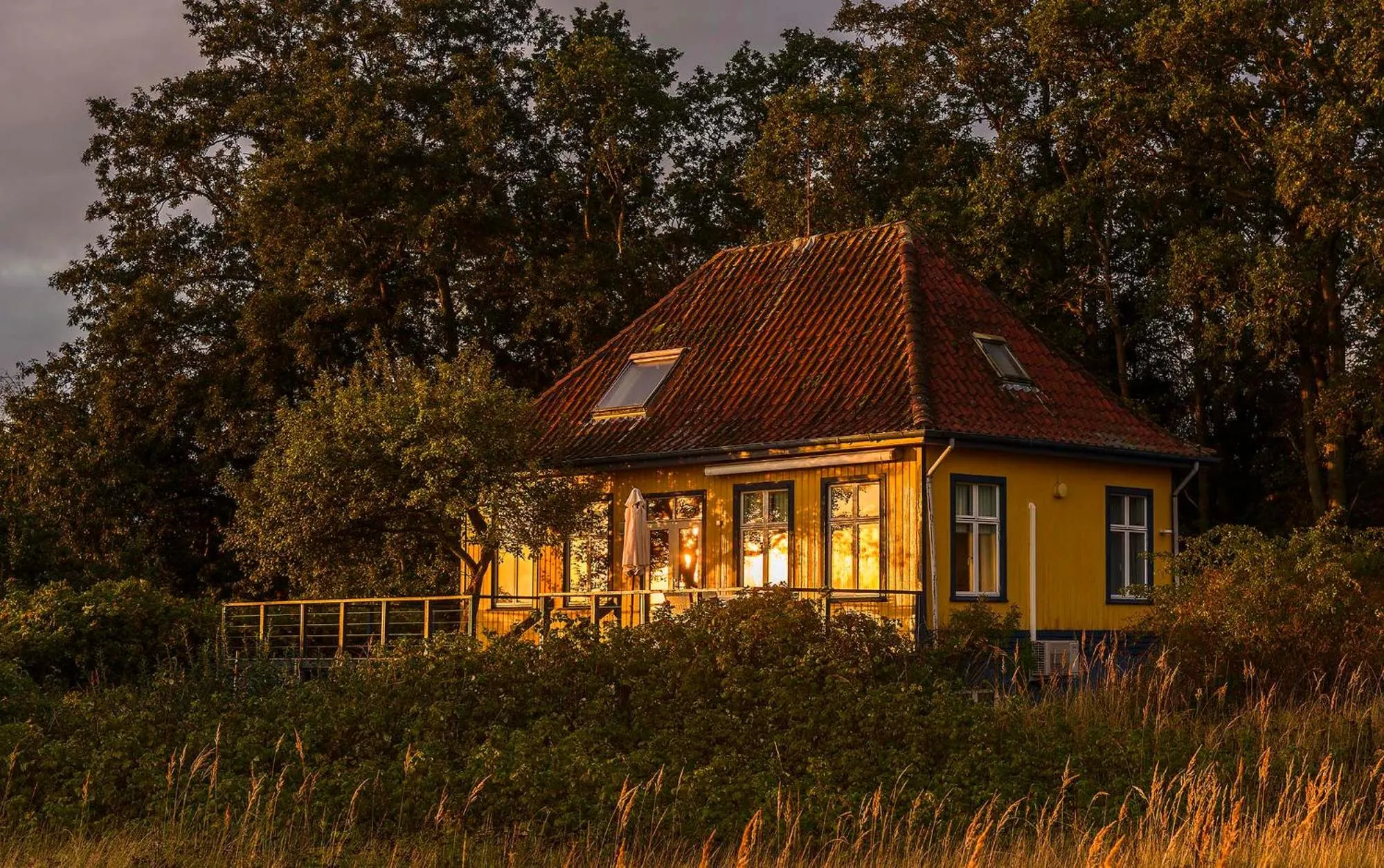 Property building in Skærven Beachfront Apartments and Cottage