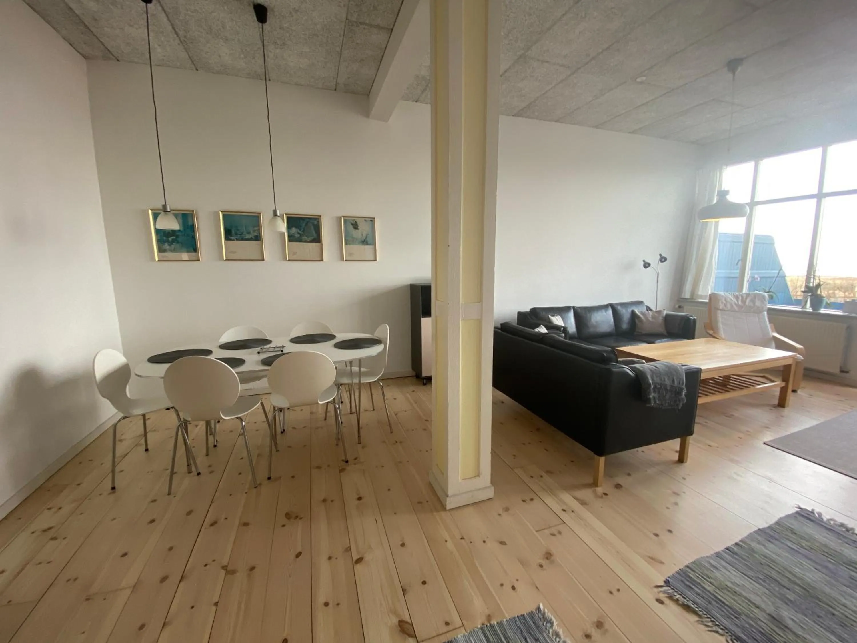Seating area in Skærven Beachfront Apartments and Cottage