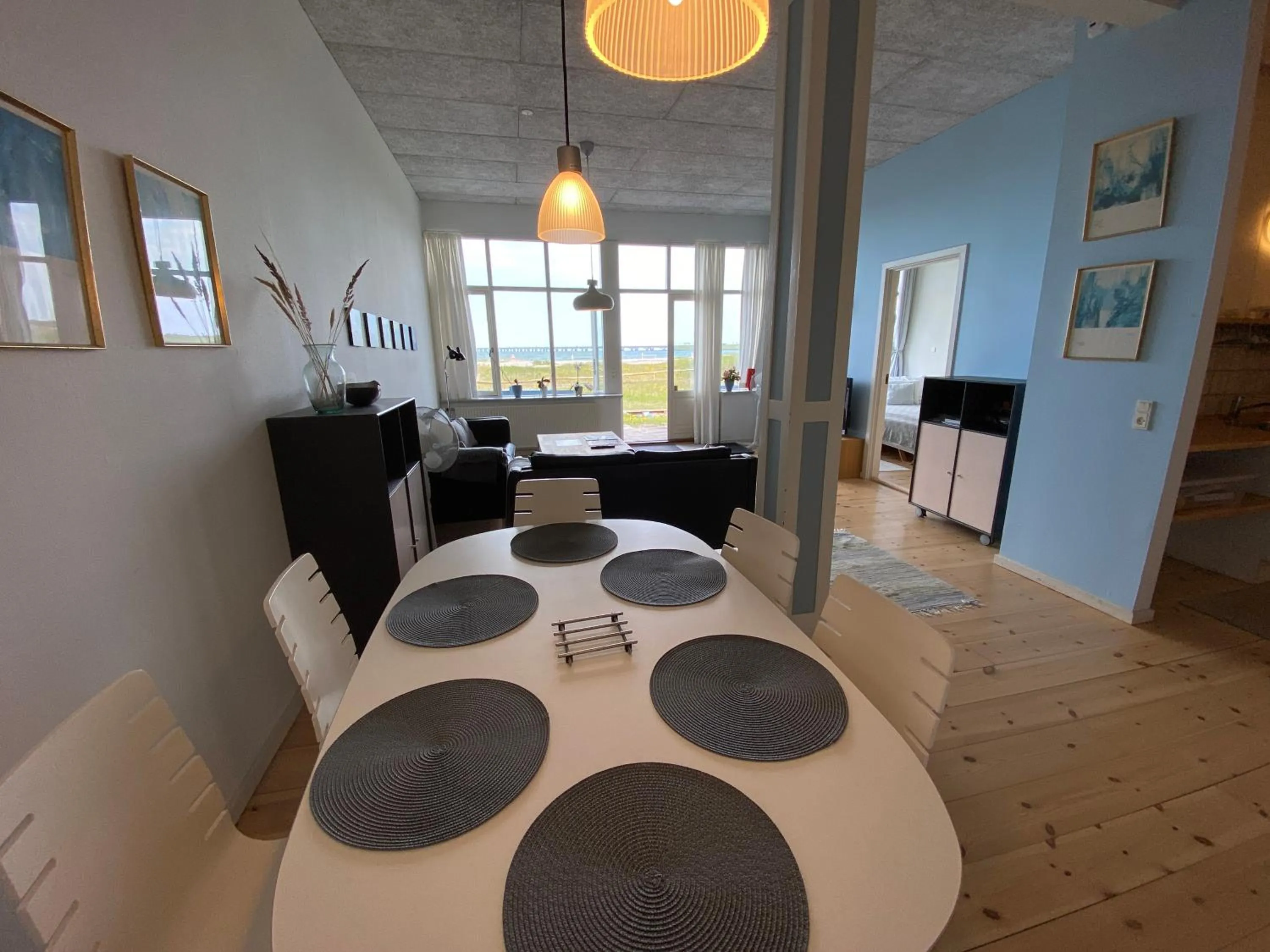 TV and multimedia in Skærven Beachfront Apartments and Cottage