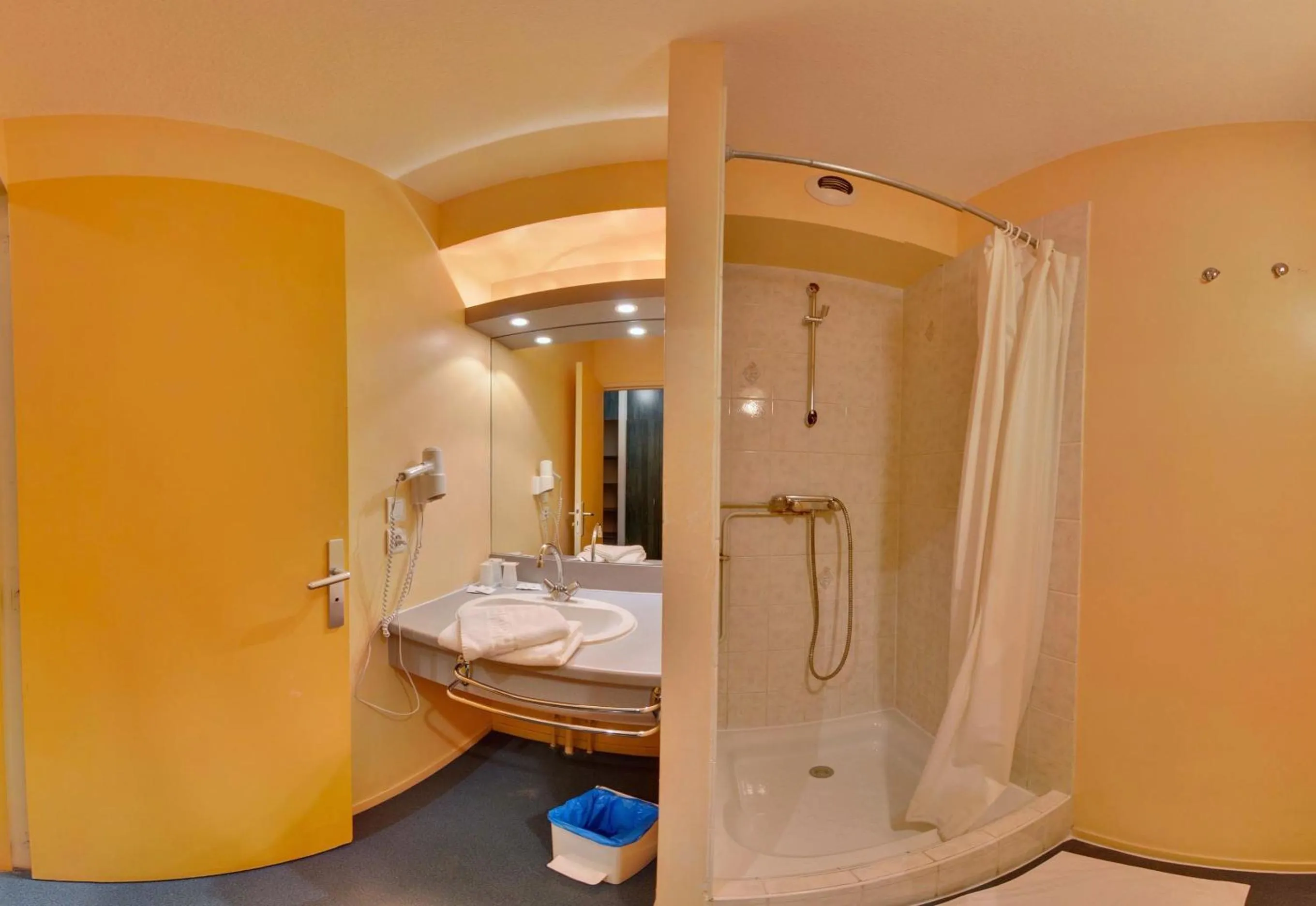 Bathroom in Hotel Restaurant De La Canner