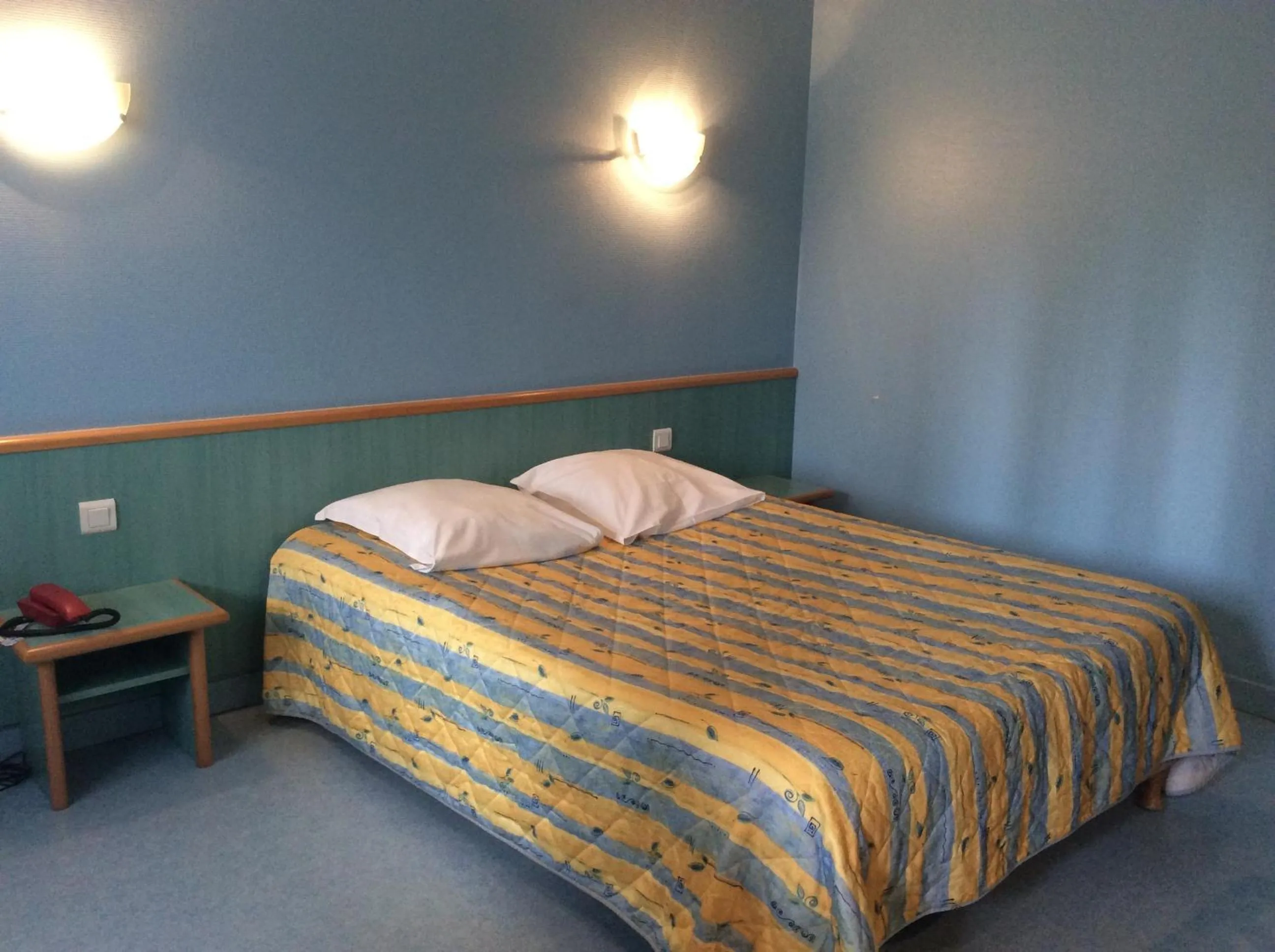 Bedroom, Bed in Hotel Restaurant De La Canner