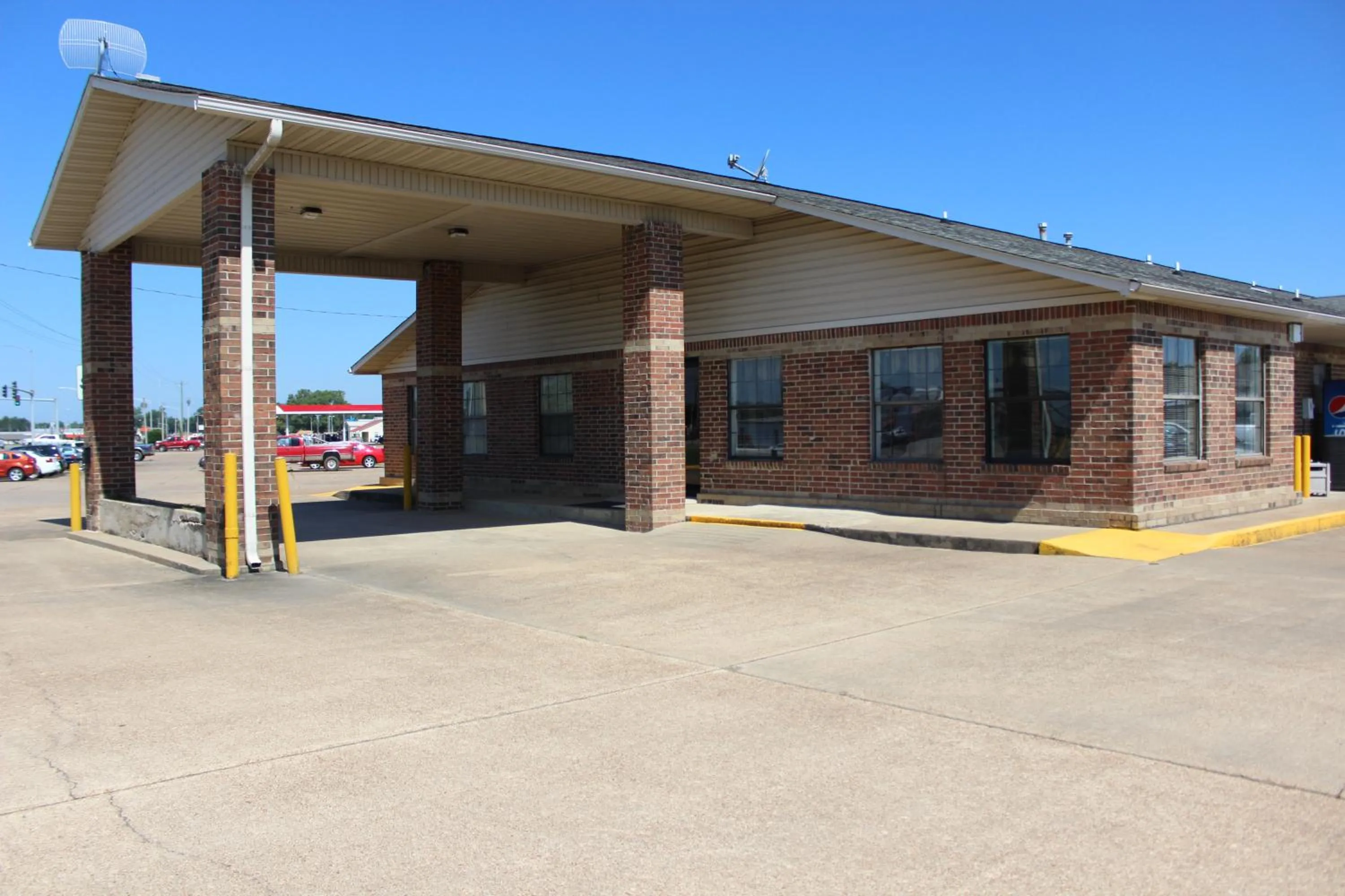 Facade/entrance in Nationwide 9 Inn