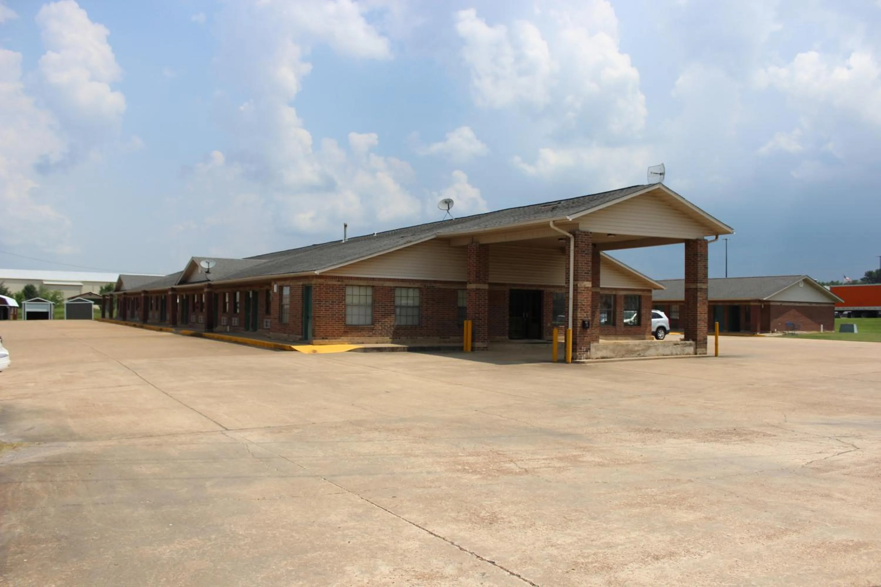 Facade/entrance in Nationwide 9 Inn