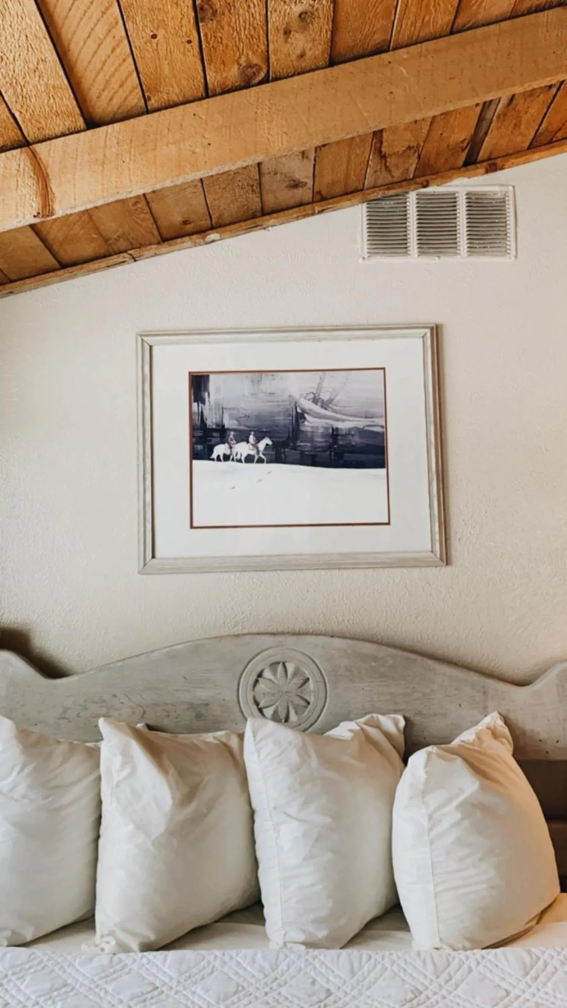 Bed in Chama Trails Motel