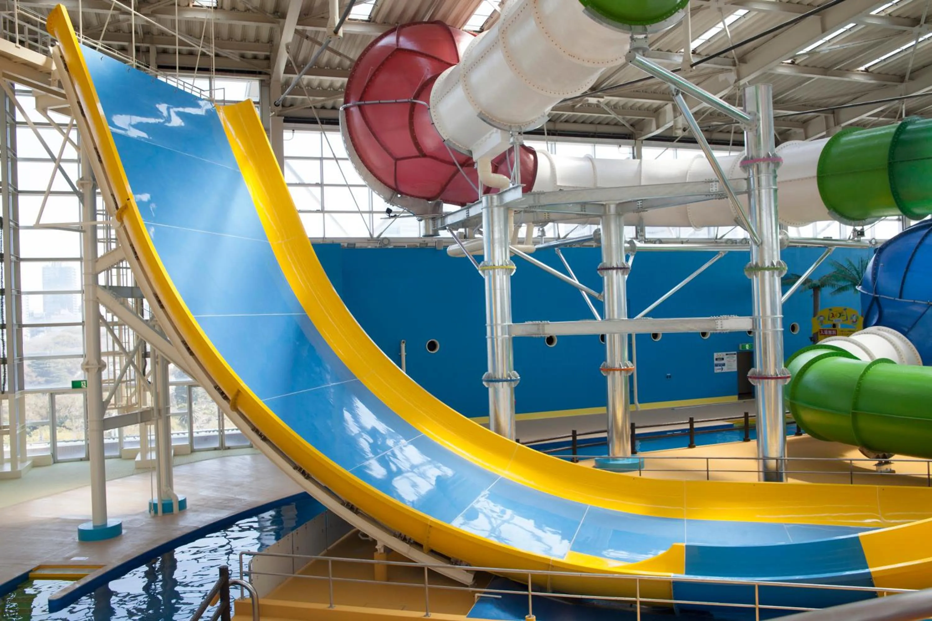 Pool view in Spa World HOTEL&RESORT