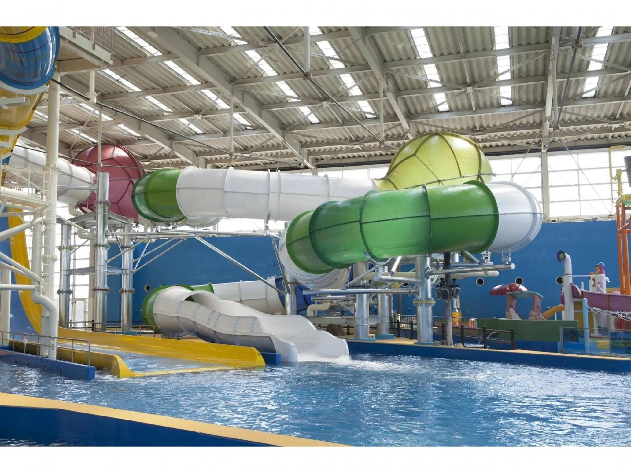 Pool view in Spa World HOTEL&RESORT