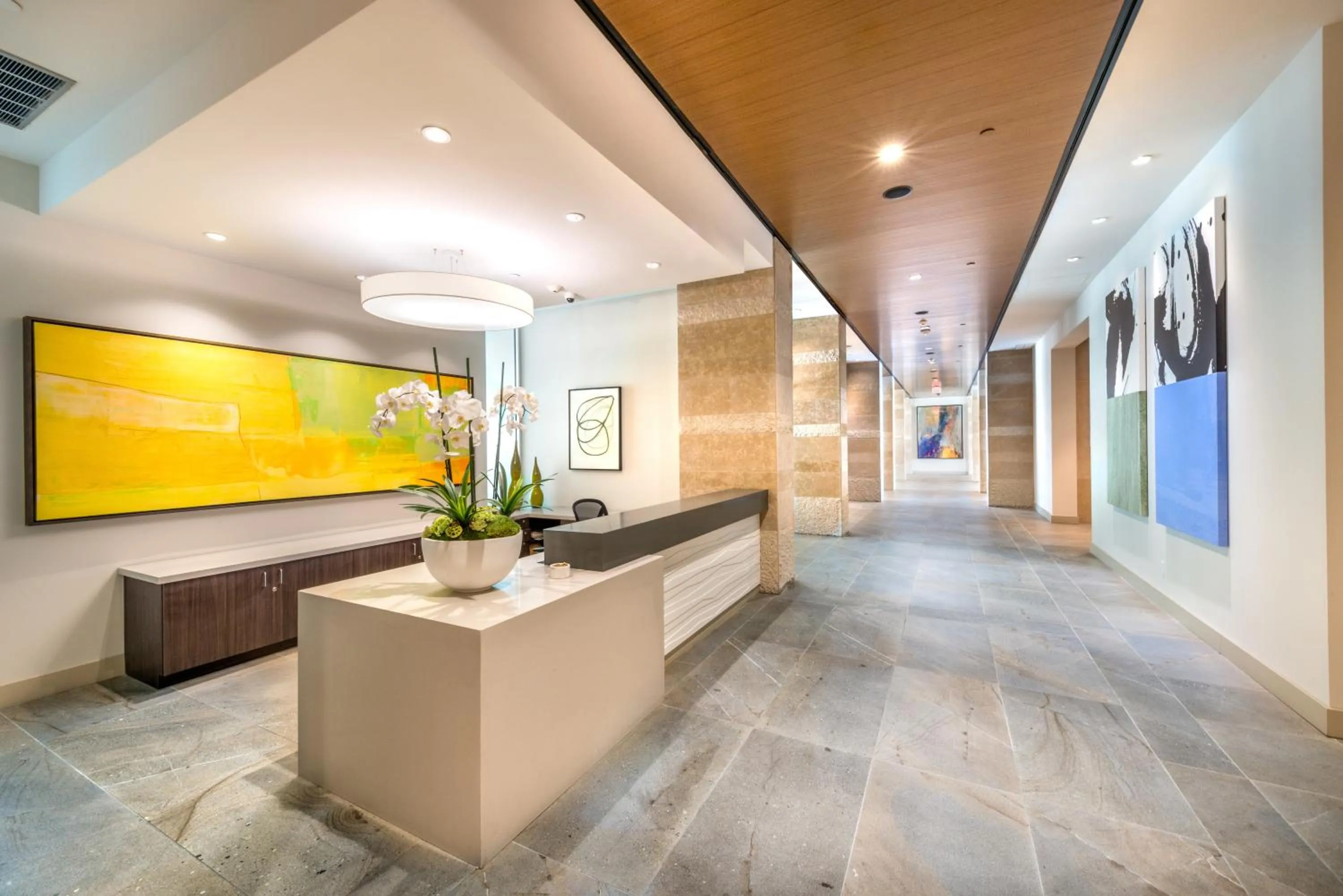 Lobby or reception in Mint House Dallas - Victory Park