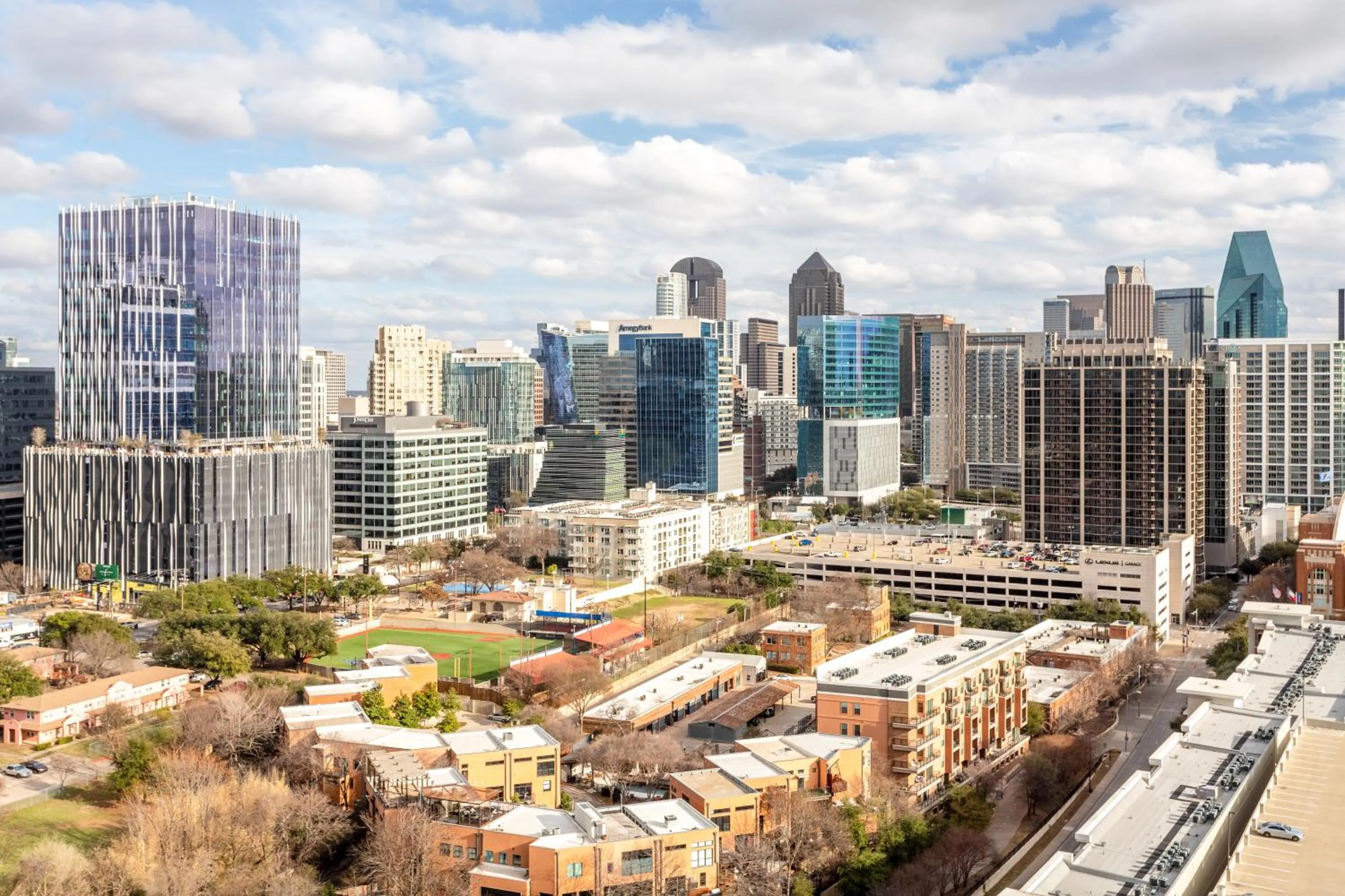 City view in Mint House Dallas - Victory Park