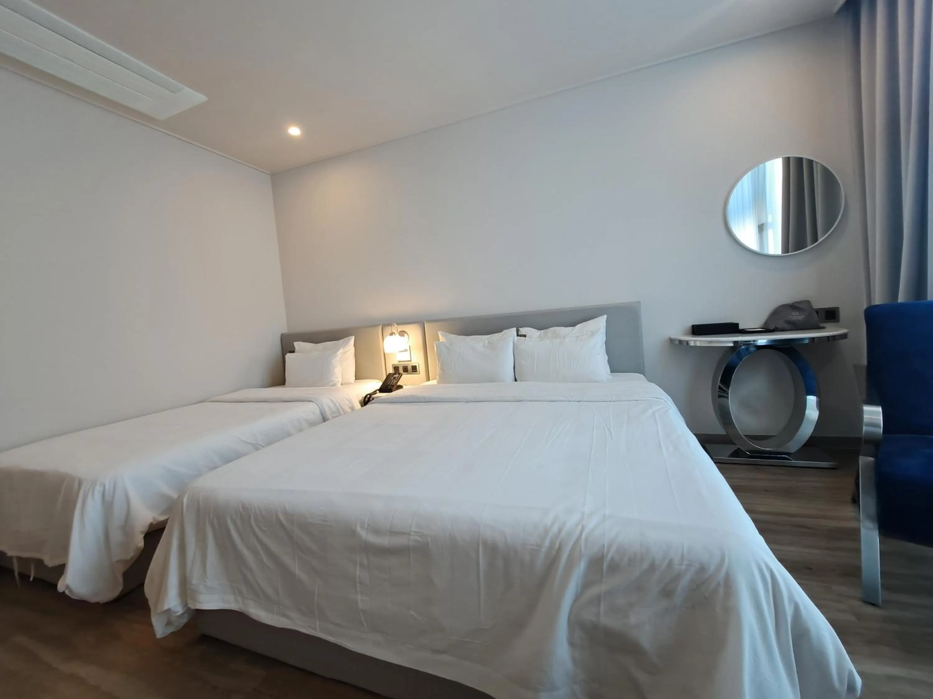 Bed in Ocean The Point Hotel Busan