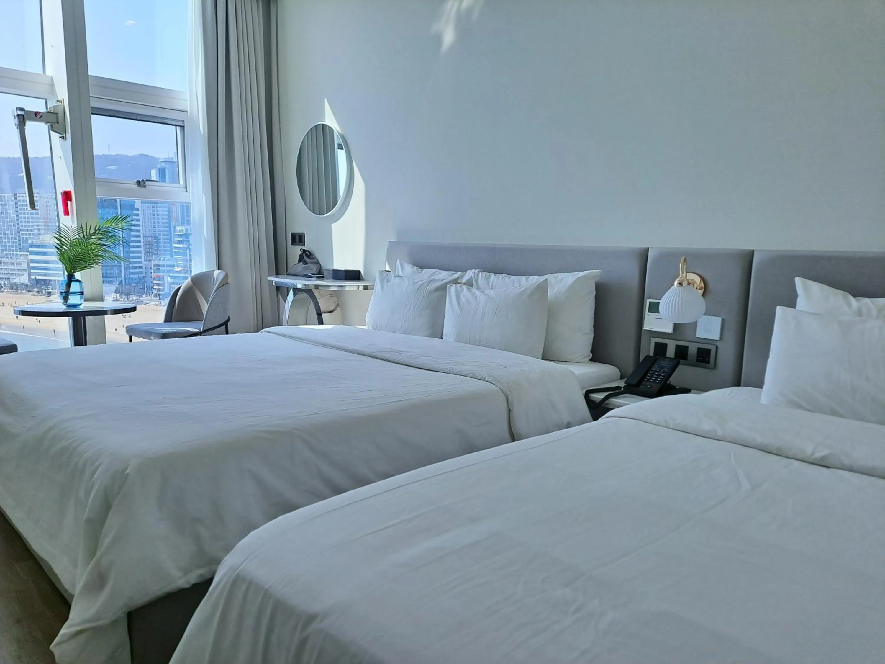 Bed in Ocean The Point Hotel Busan