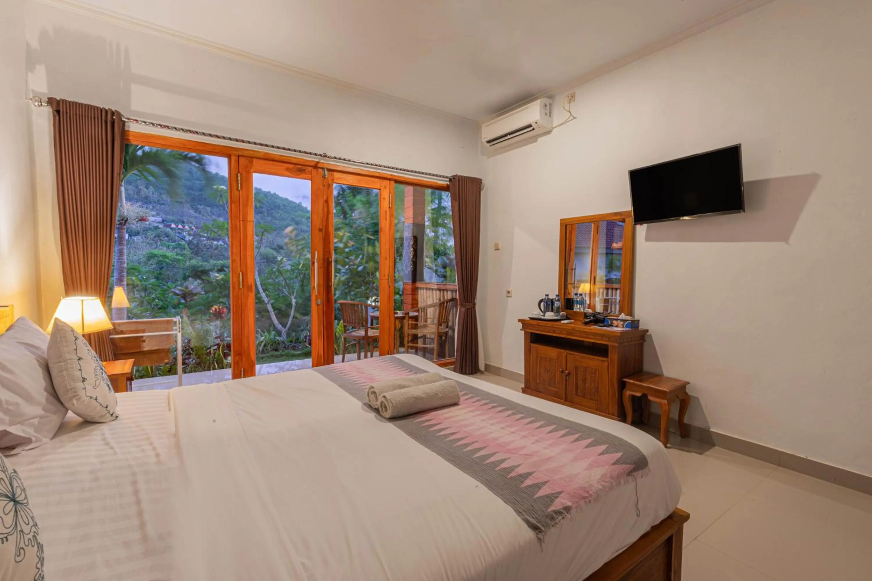 Bedroom, Bed in Bhavana Cottage