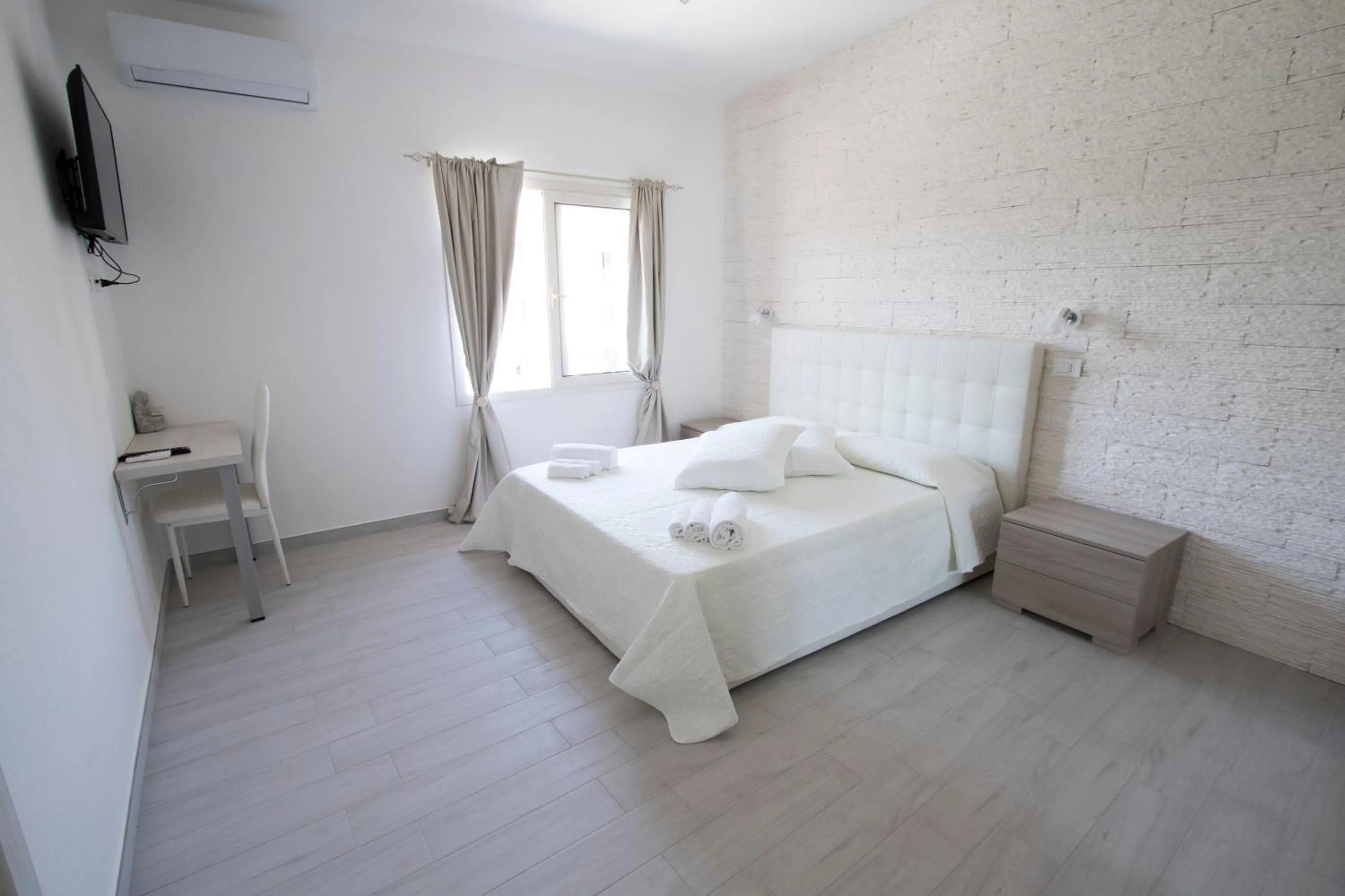 Photo of the whole room, Bed in B&B Sole E Luna