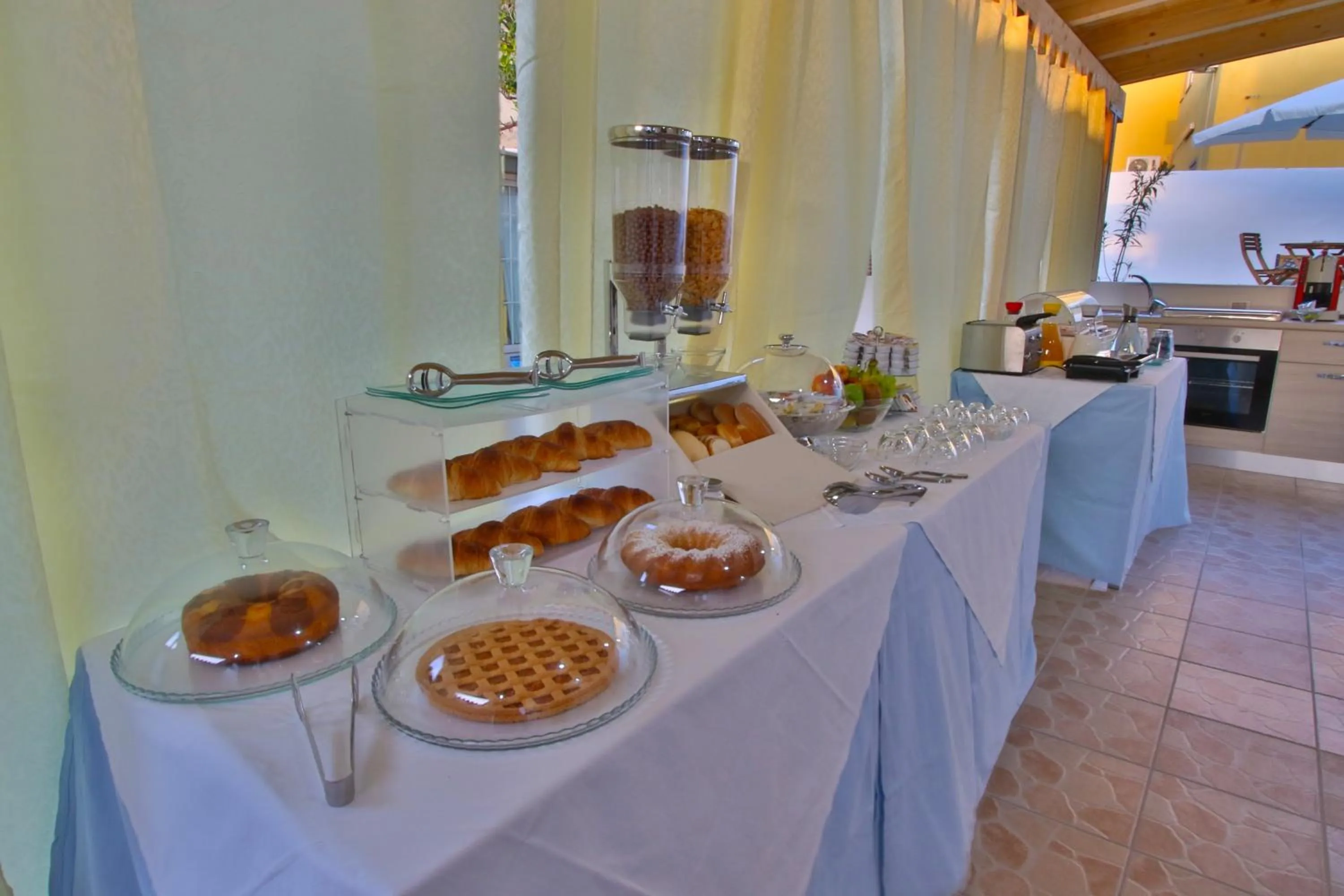 Kitchen or kitchenette in B&B Sole E Luna