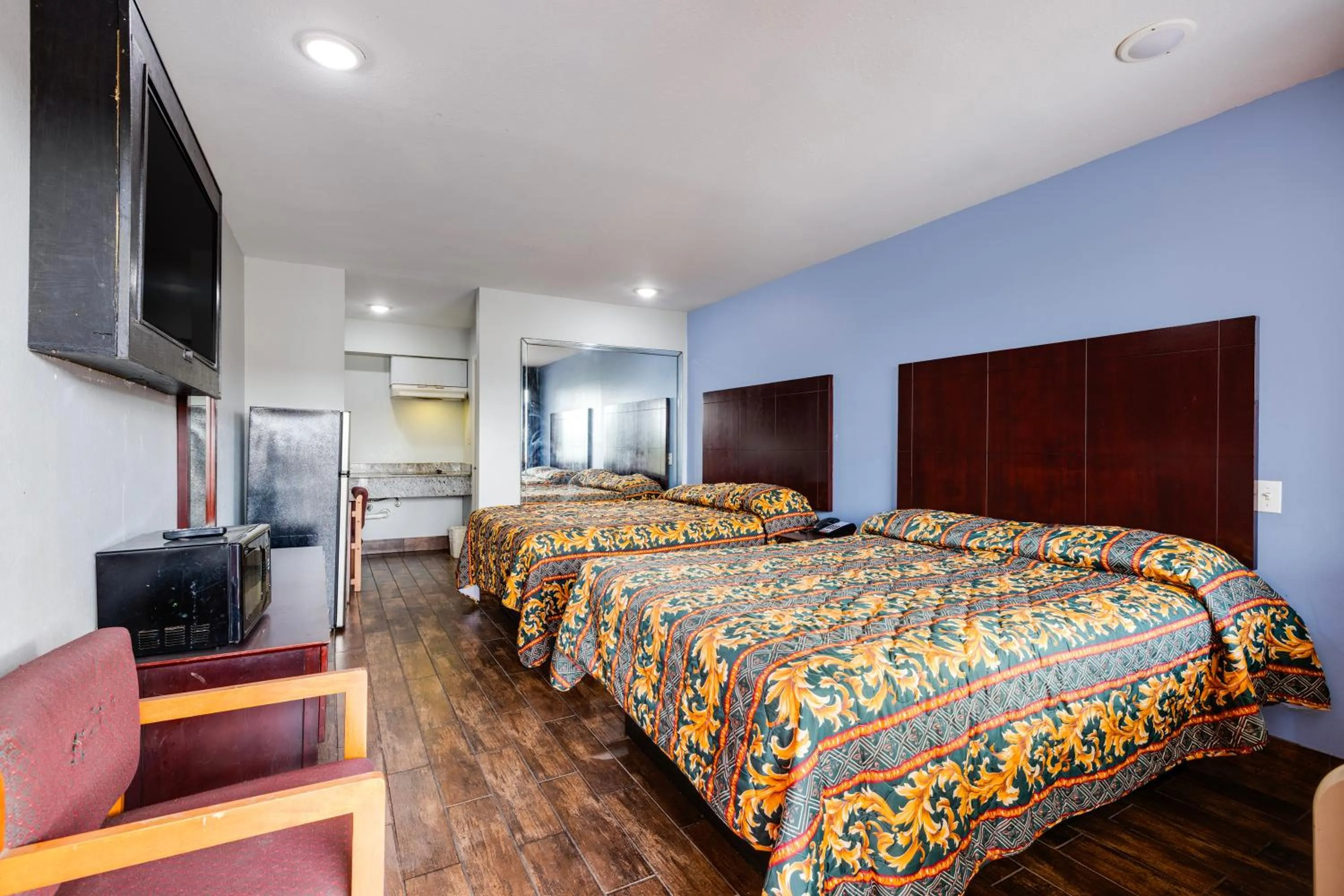 Bedroom, Bed in Hotel O Luxury Inn Channelview Baytown I-10