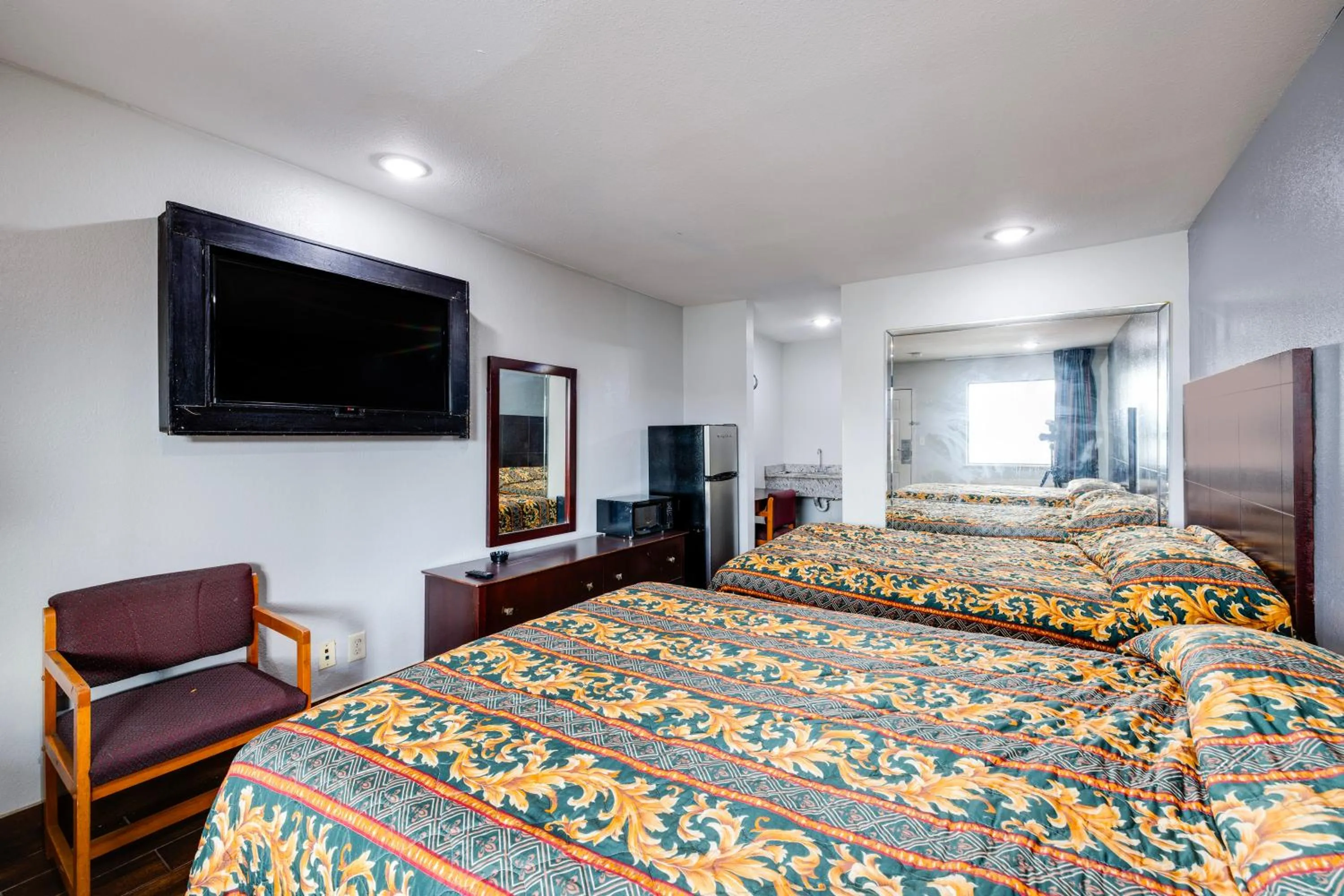 Bedroom, Bed in Hotel O Luxury Inn Channelview Baytown I-10