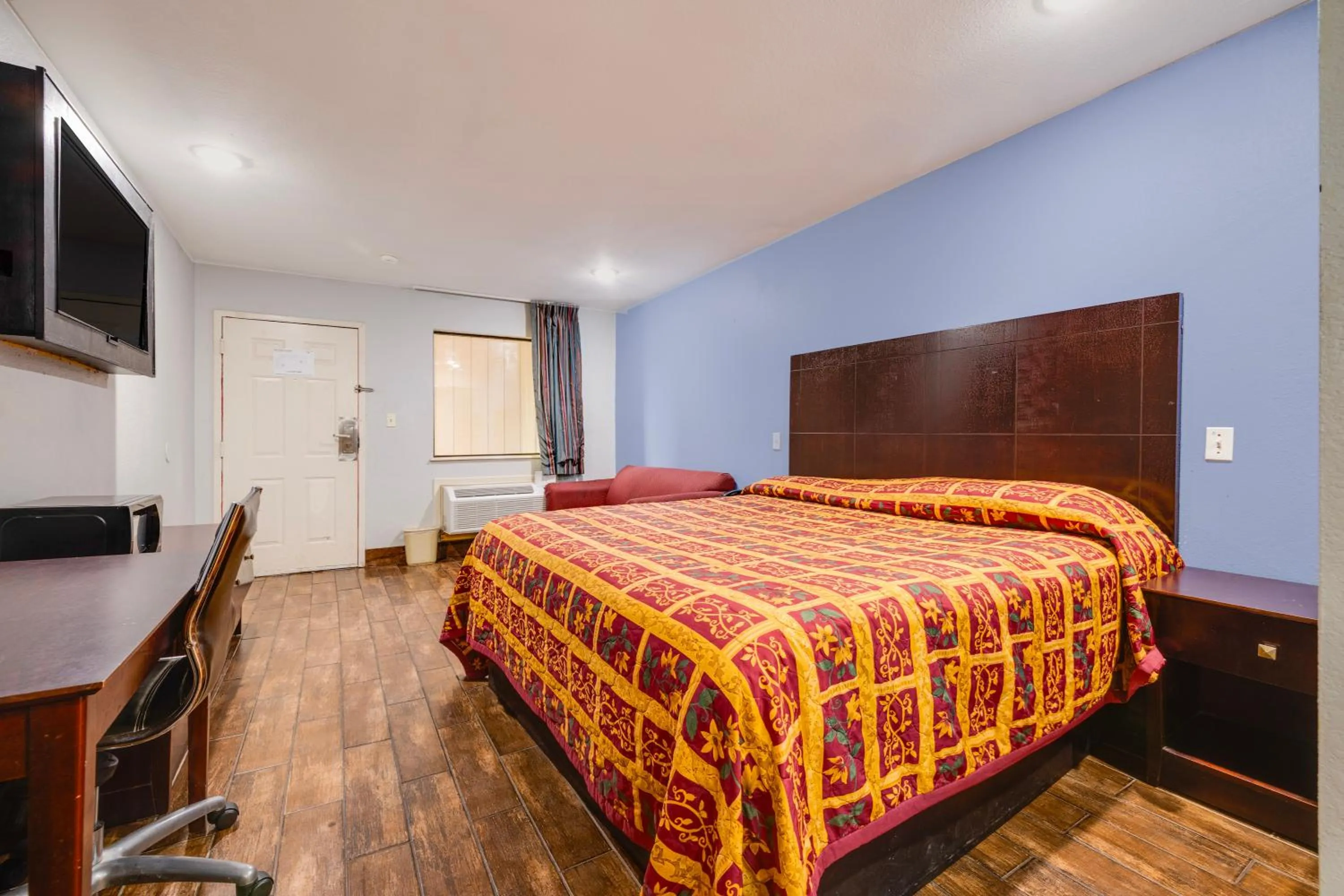 Bedroom, Bed in Hotel O Luxury Inn Channelview Baytown I-10