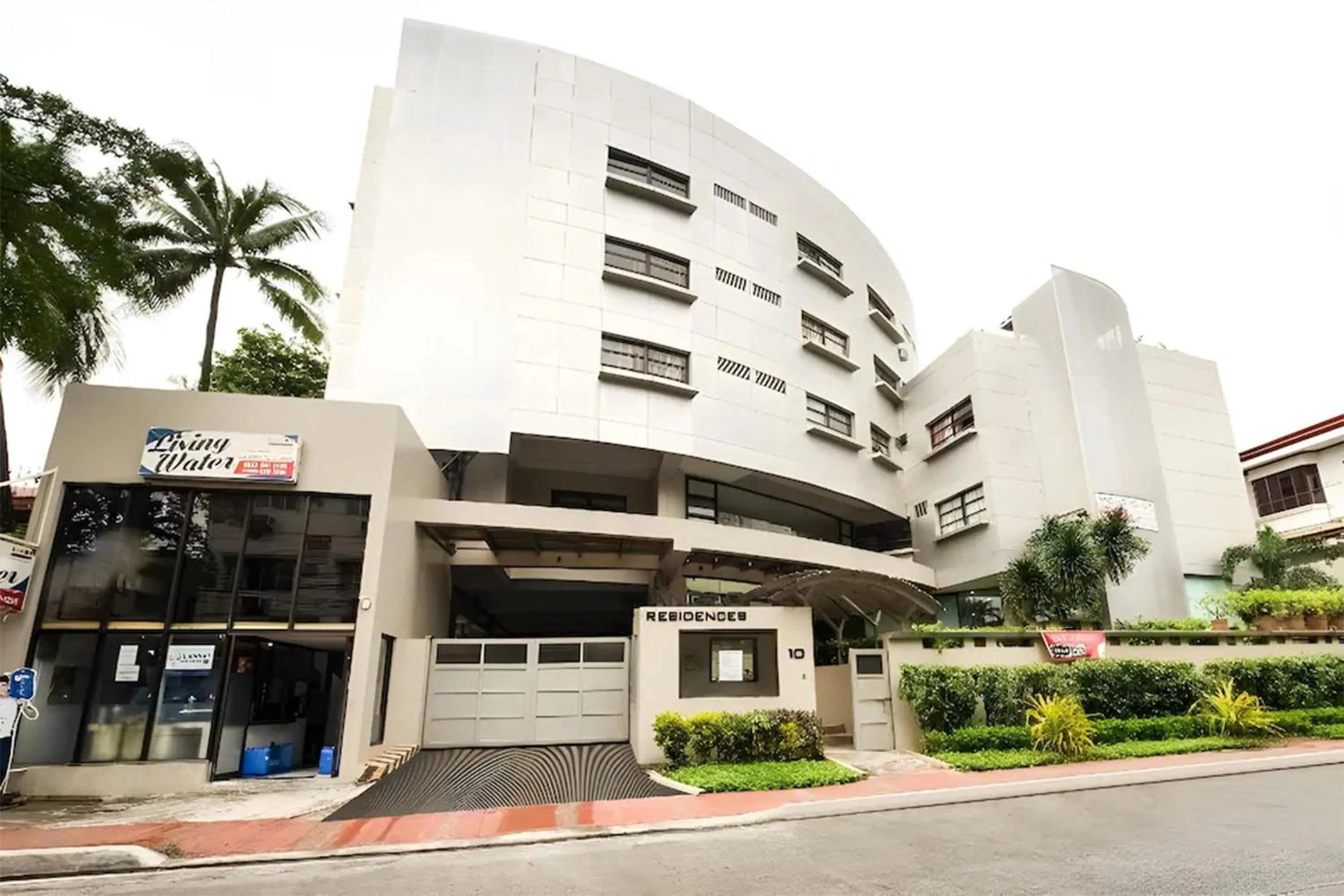 Property building in Anglo Residences Manila