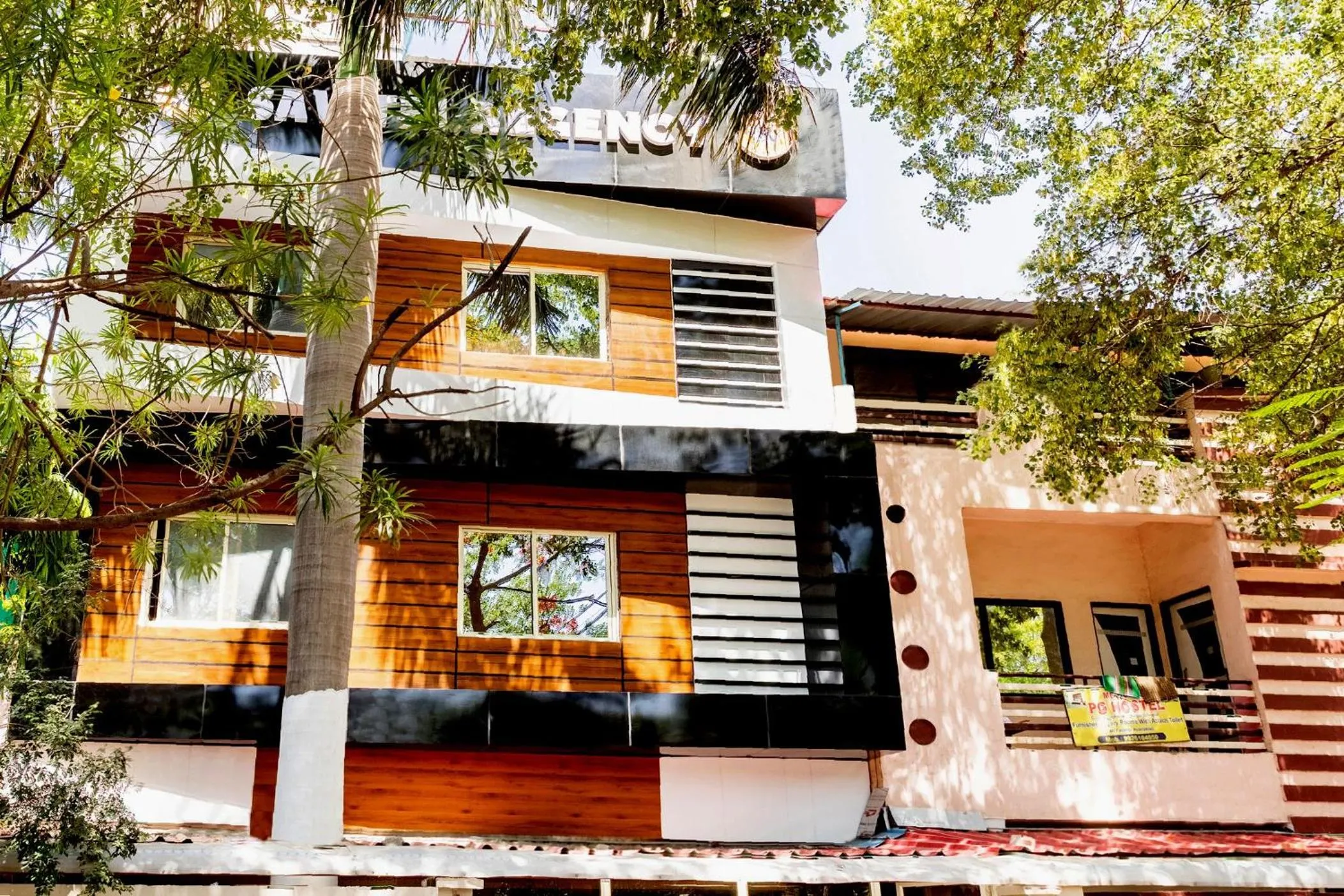 Facade/entrance in Hotel O Savitri Regency