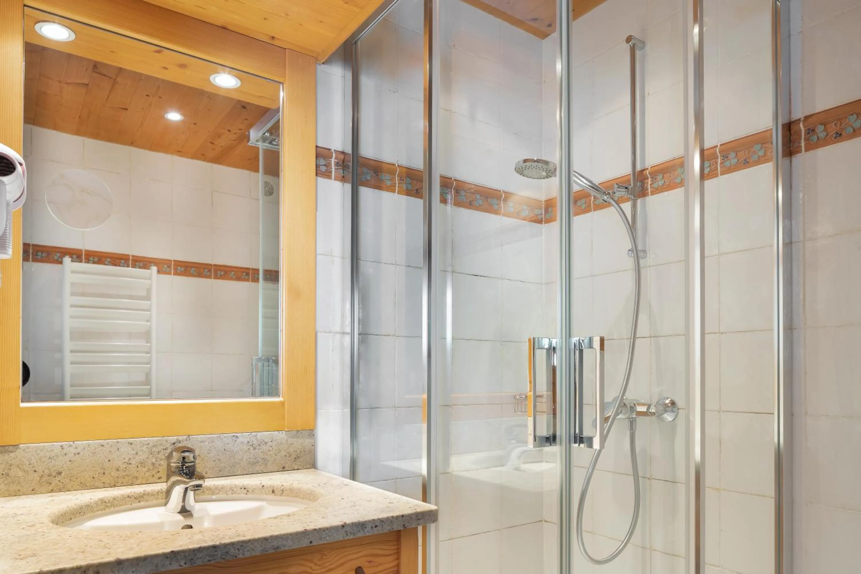 Logis La Croix-Saint-Maurice