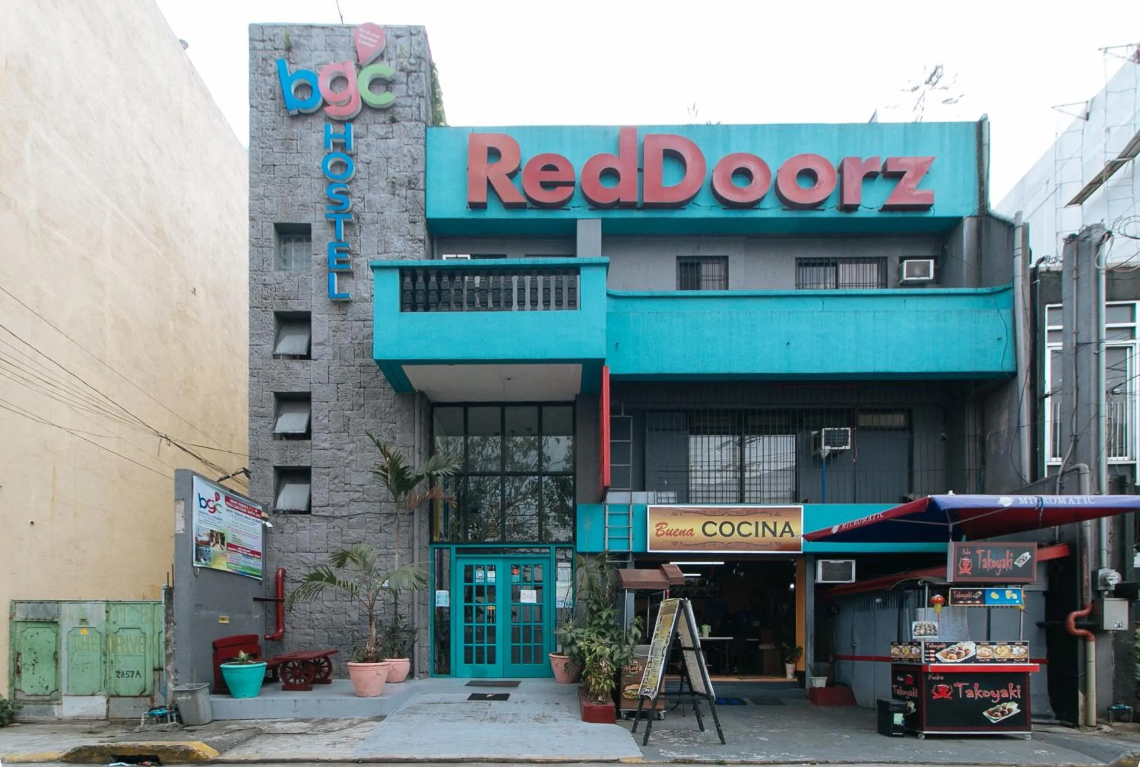 Property building in RedDoorz Plus at BGC near St Lukes