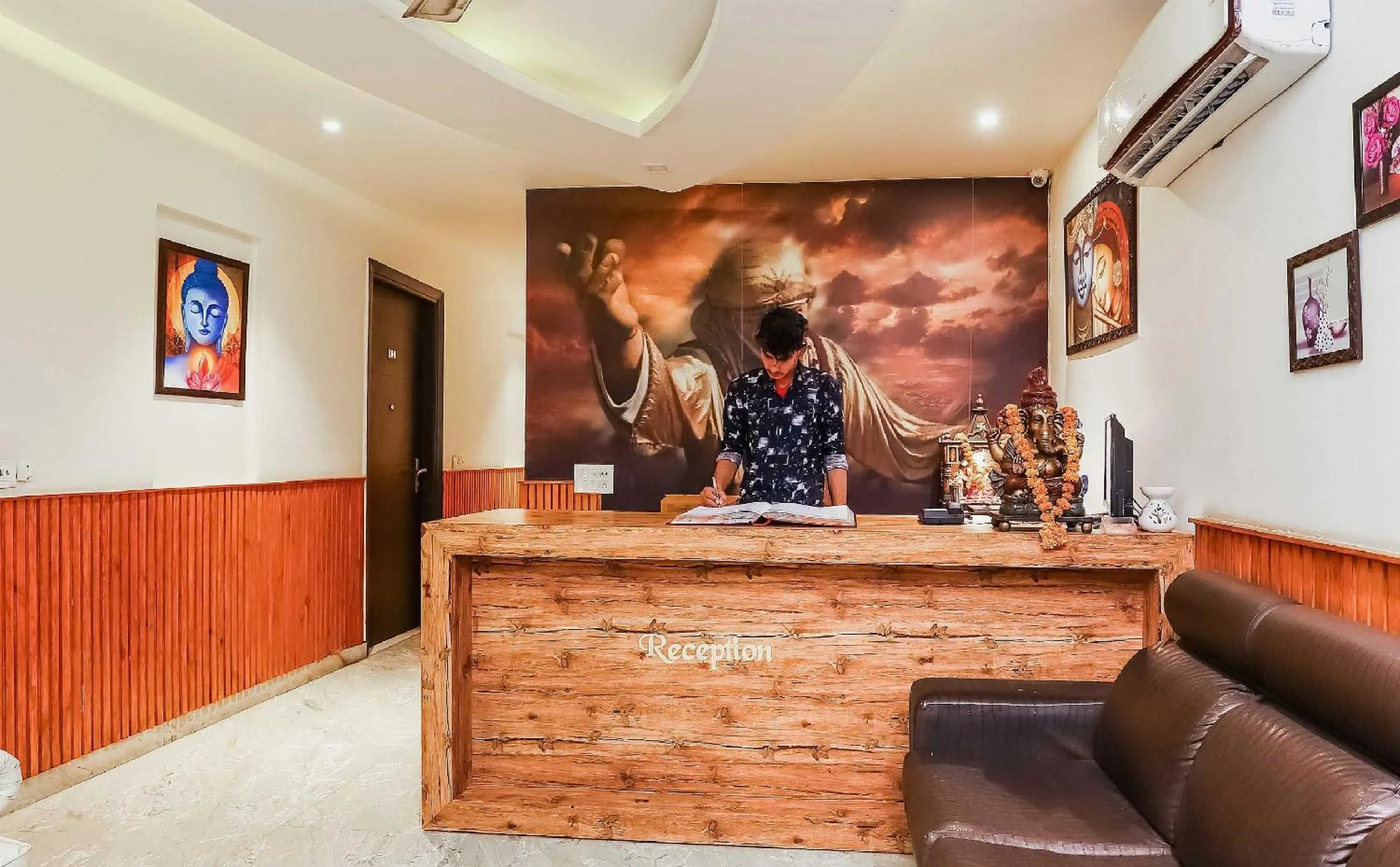 Lobby or reception in Hotel O Shri Sai