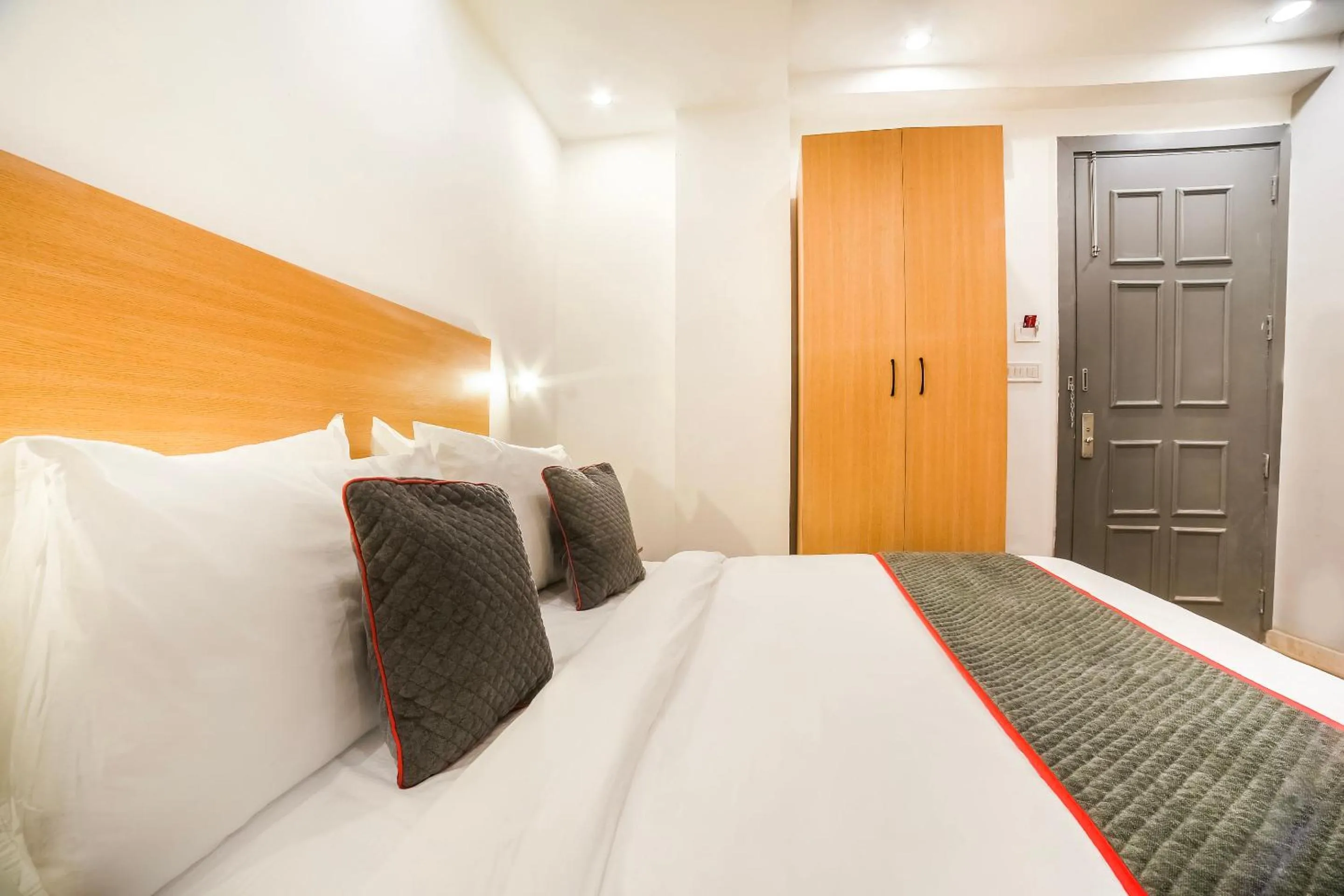 Bedroom, Bed in Super Hotel O Nawada Metro