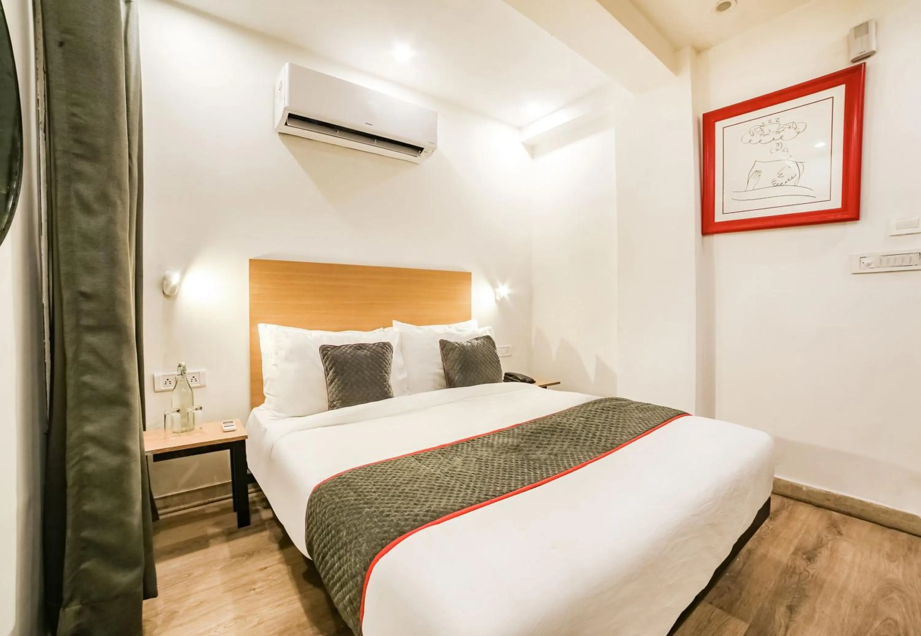 Bedroom, Bed in Super Hotel O Nawada Metro