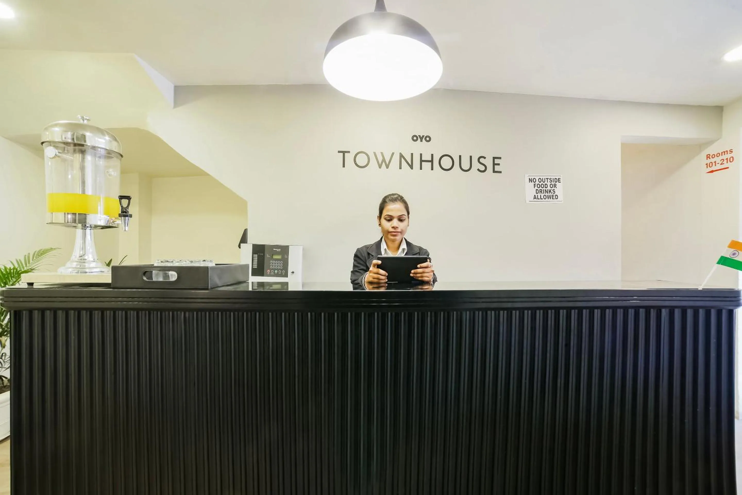 Lobby or reception in Super Hotel O Nawada Metro