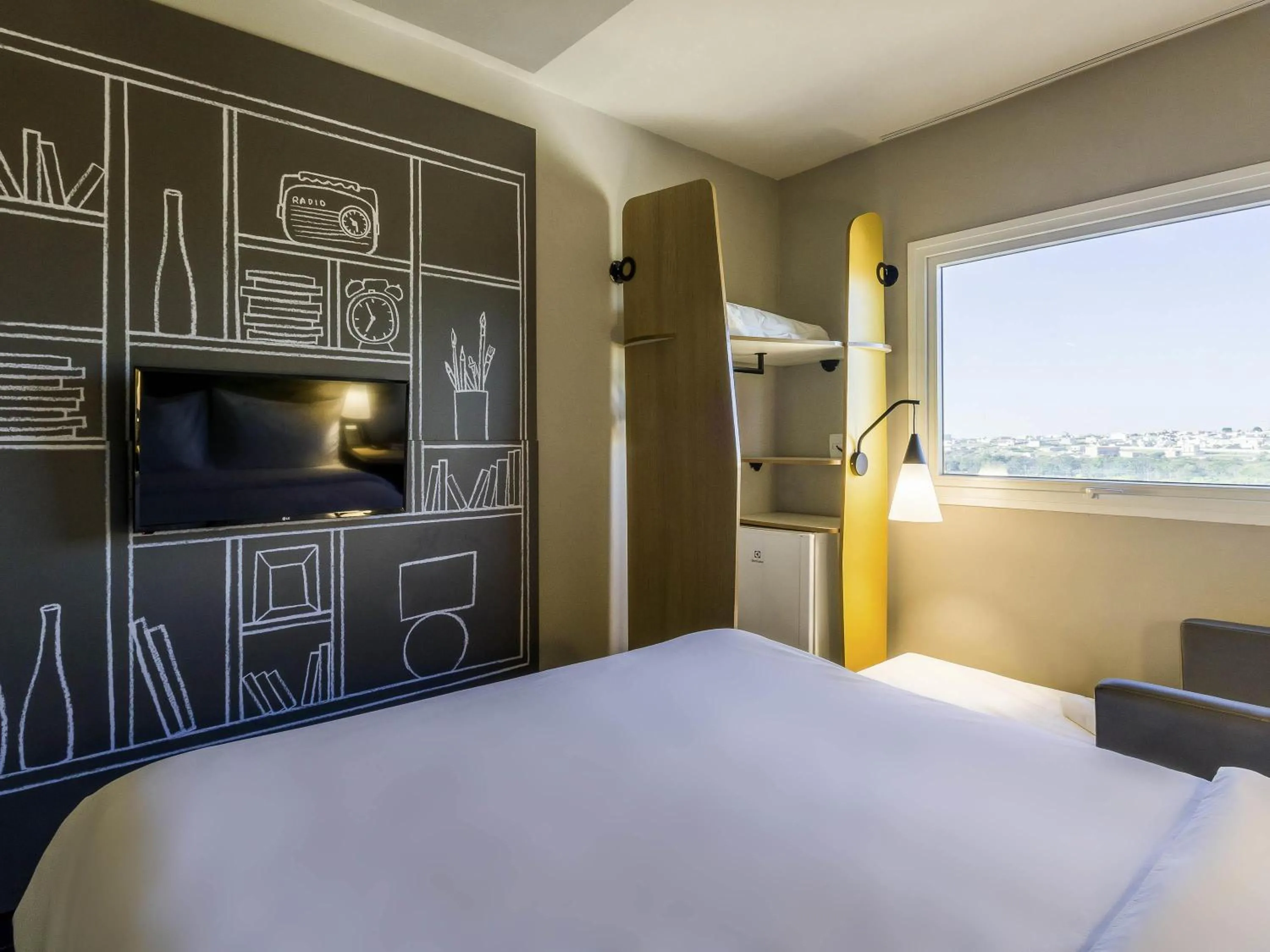 Bedroom, Bed in Ibis Americana