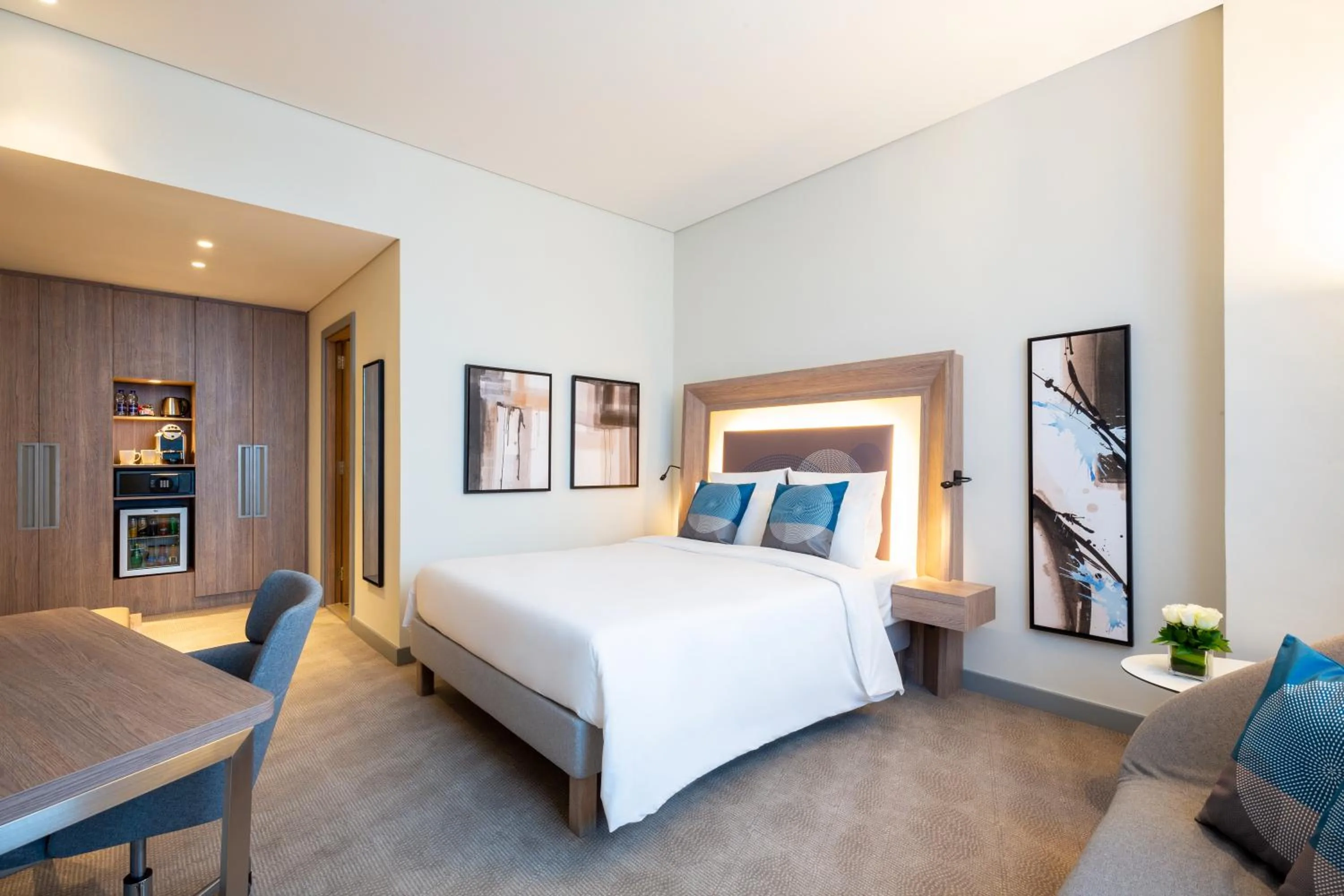 Bed in Novotel Bur Dubai - Healthcare City