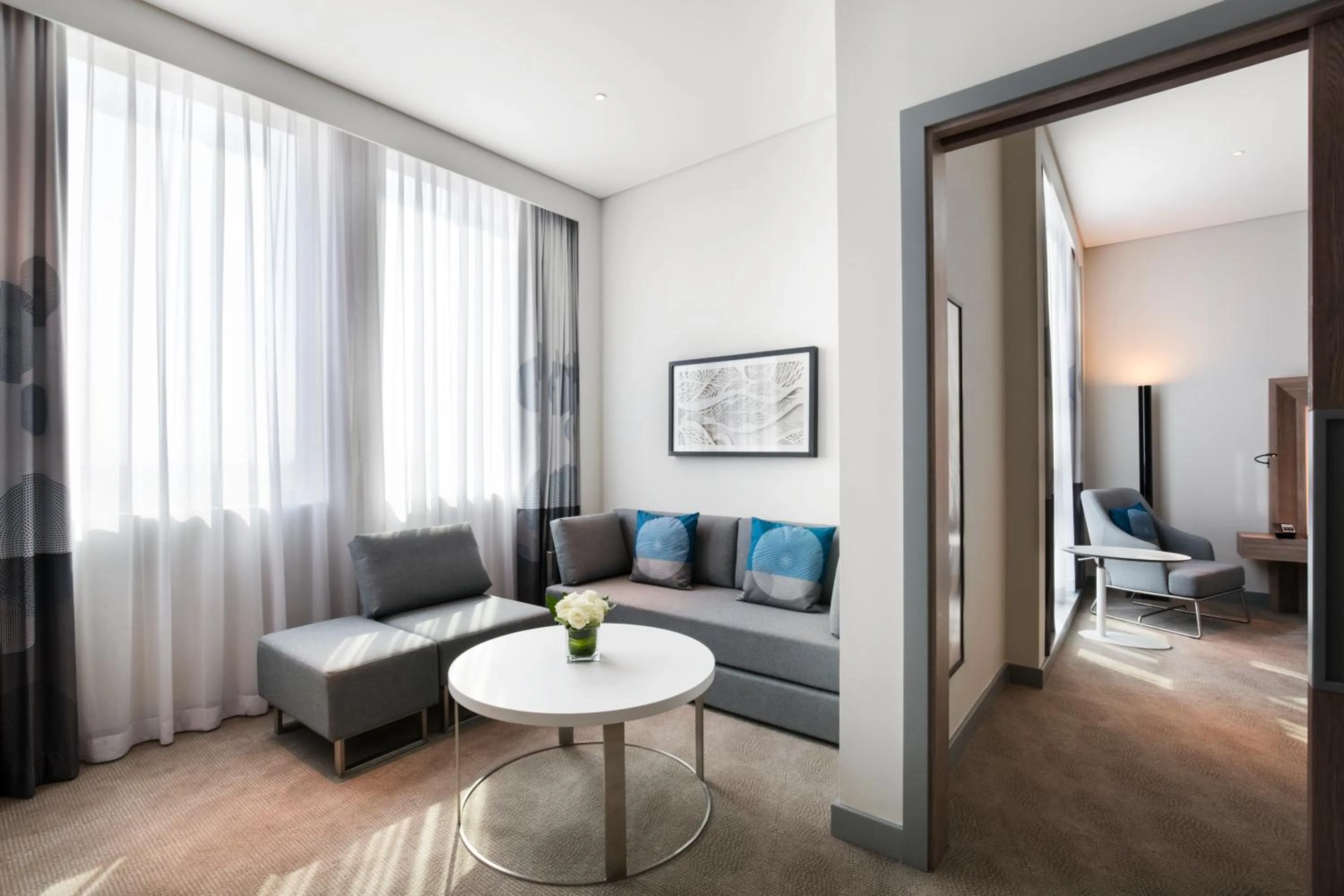 Living room in Novotel Bur Dubai - Healthcare City