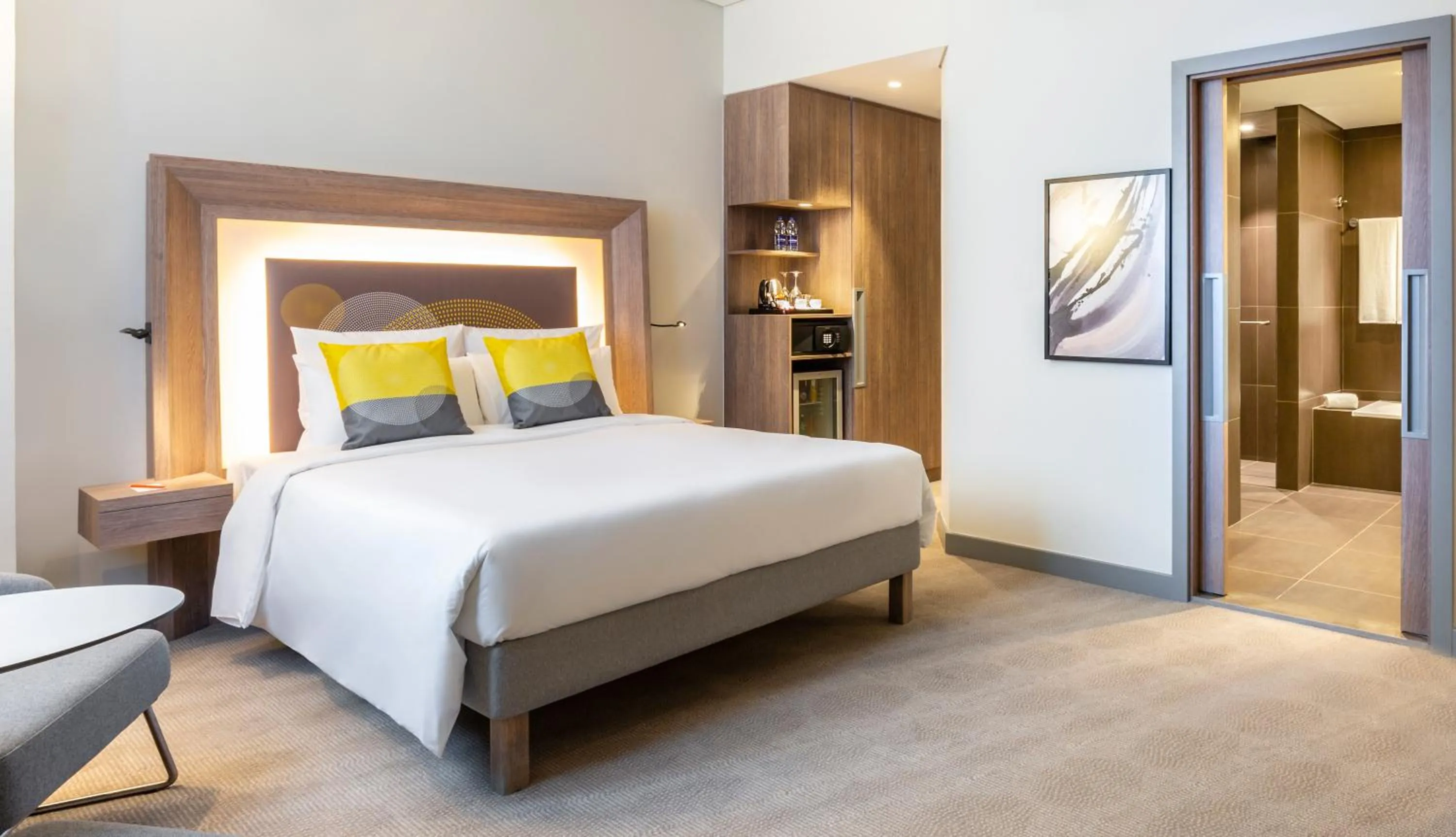 Bed in Novotel Bur Dubai - Healthcare City