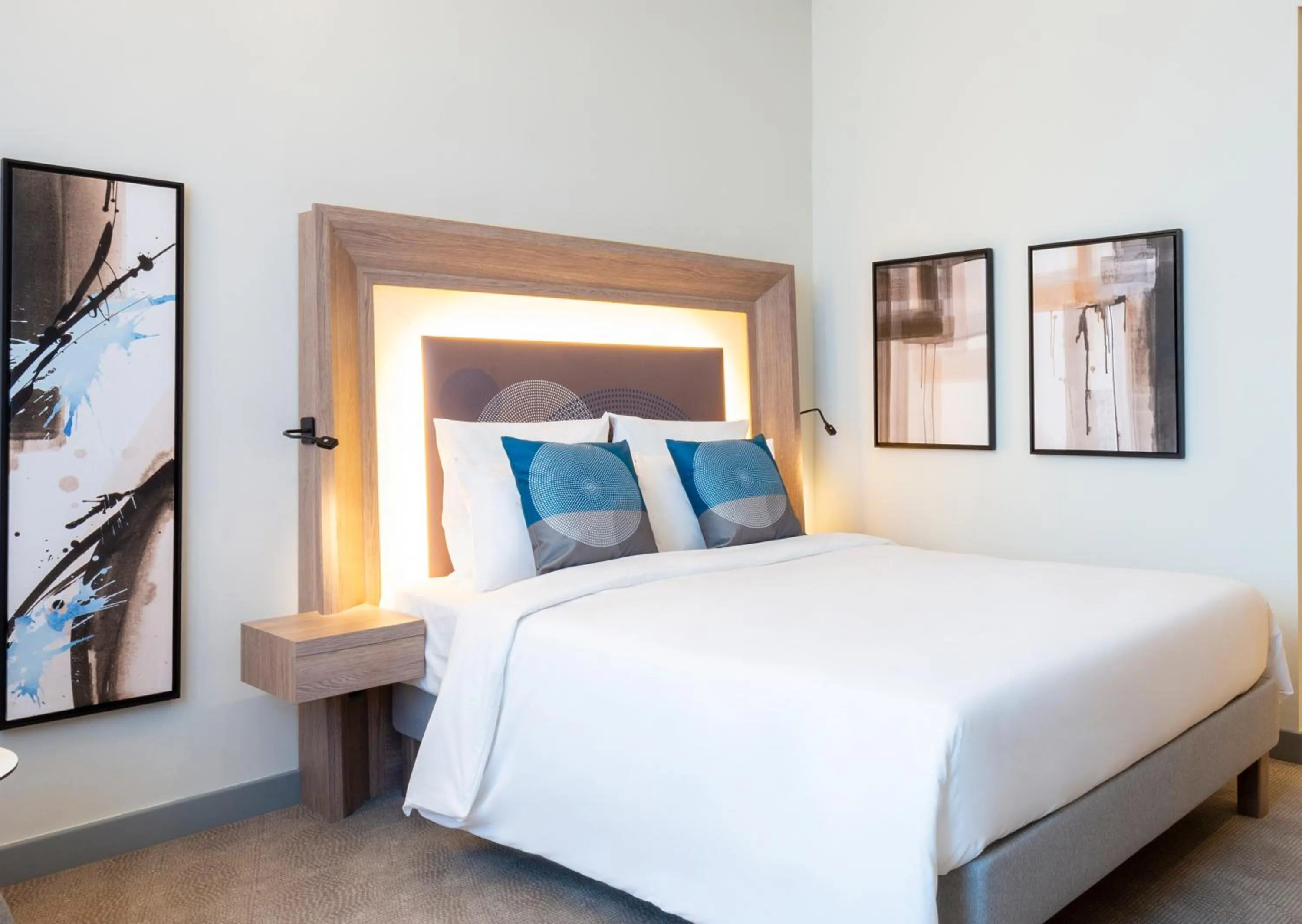 Bed in Novotel Bur Dubai - Healthcare City