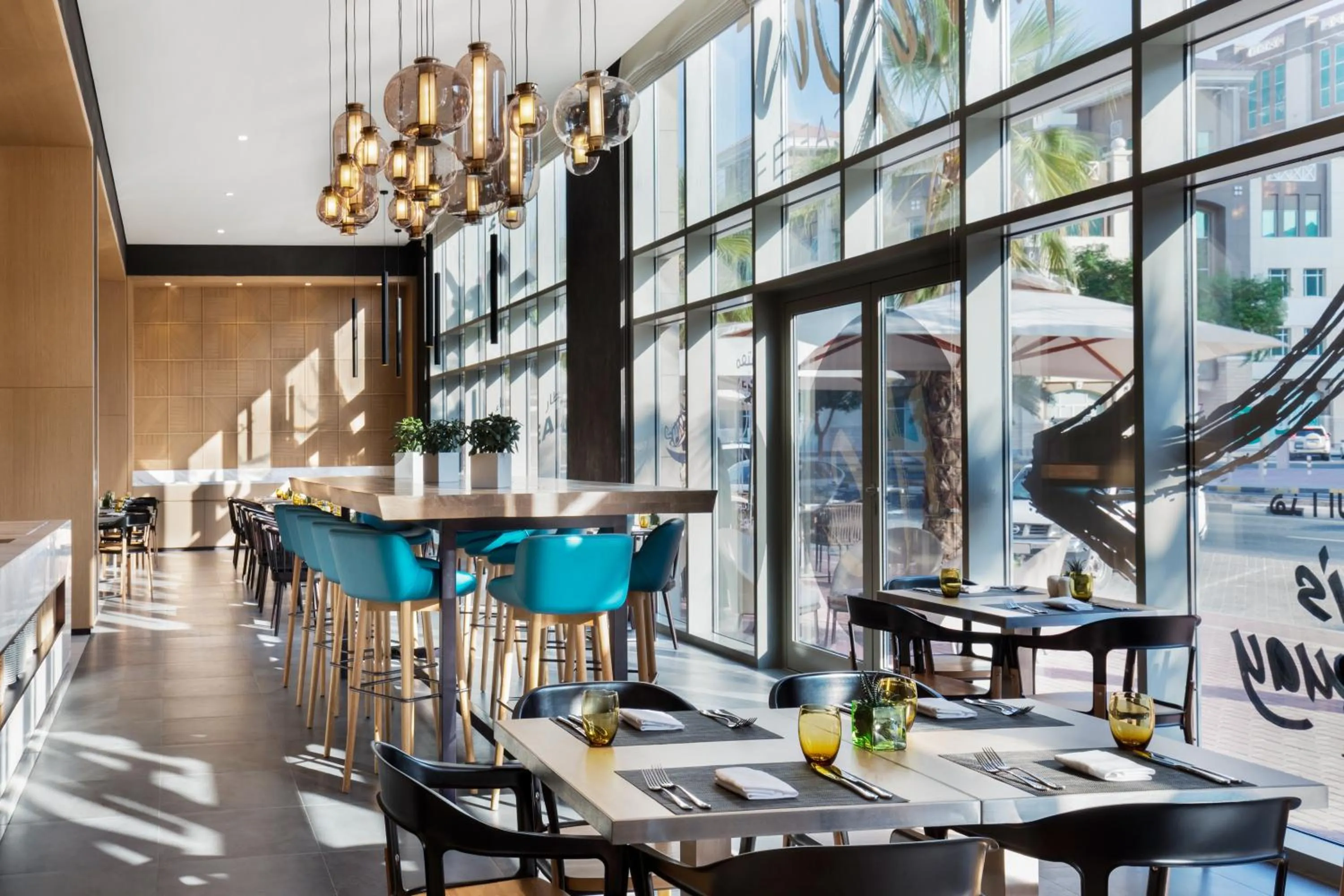 Restaurant/places to eat in Novotel Bur Dubai - Healthcare City