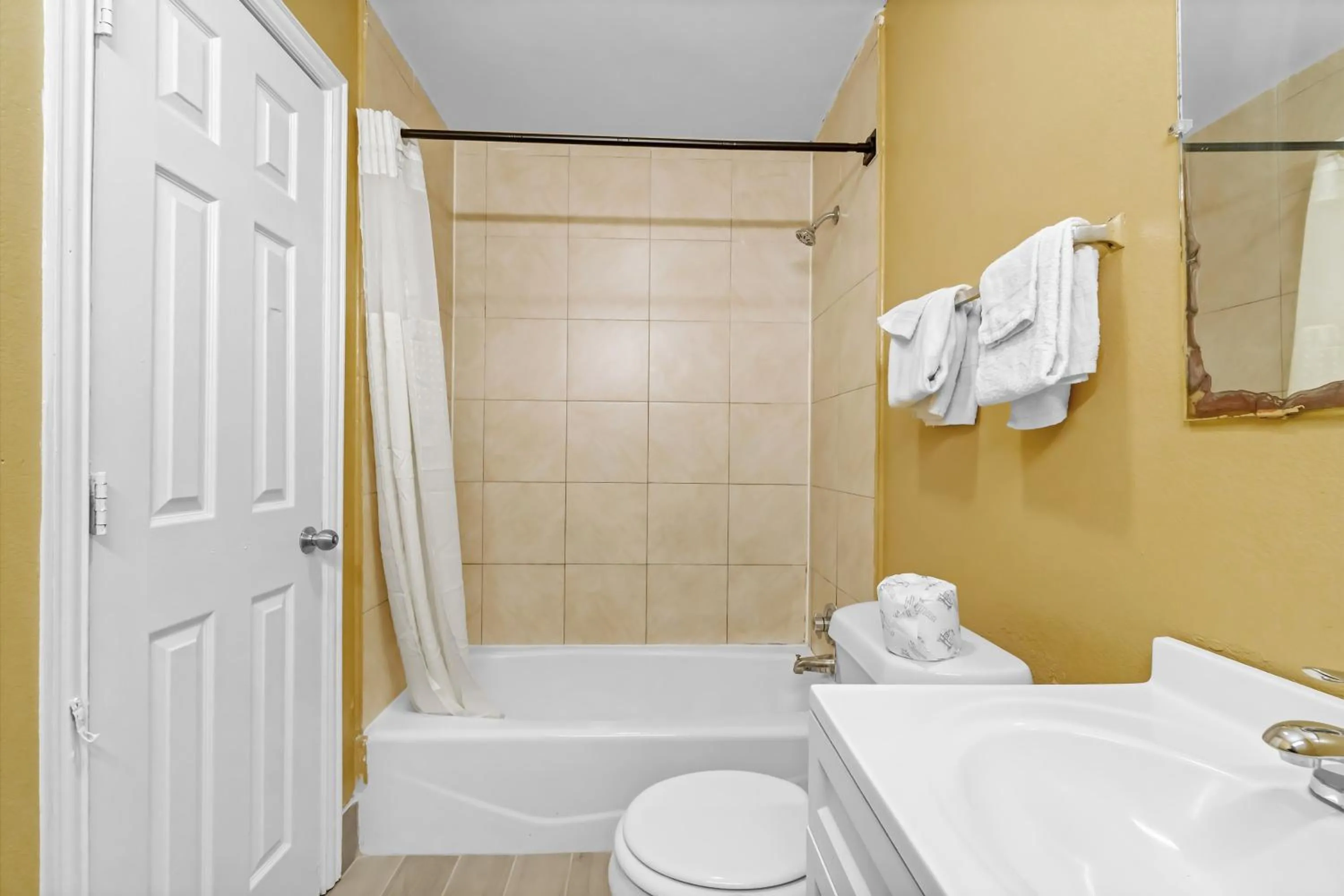 Bathroom in Relax Motel Grand Prairie Dallas I 30