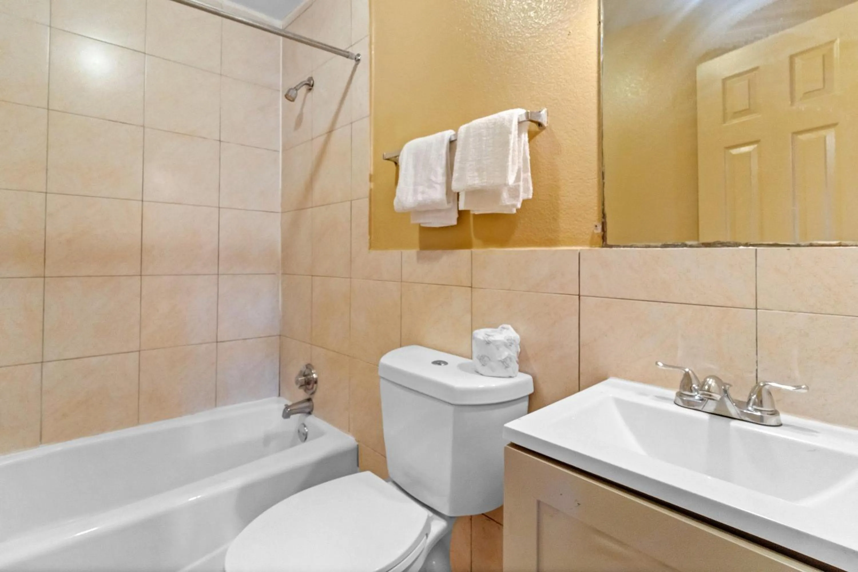 Bathroom in Relax Motel Grand Prairie Dallas I 30