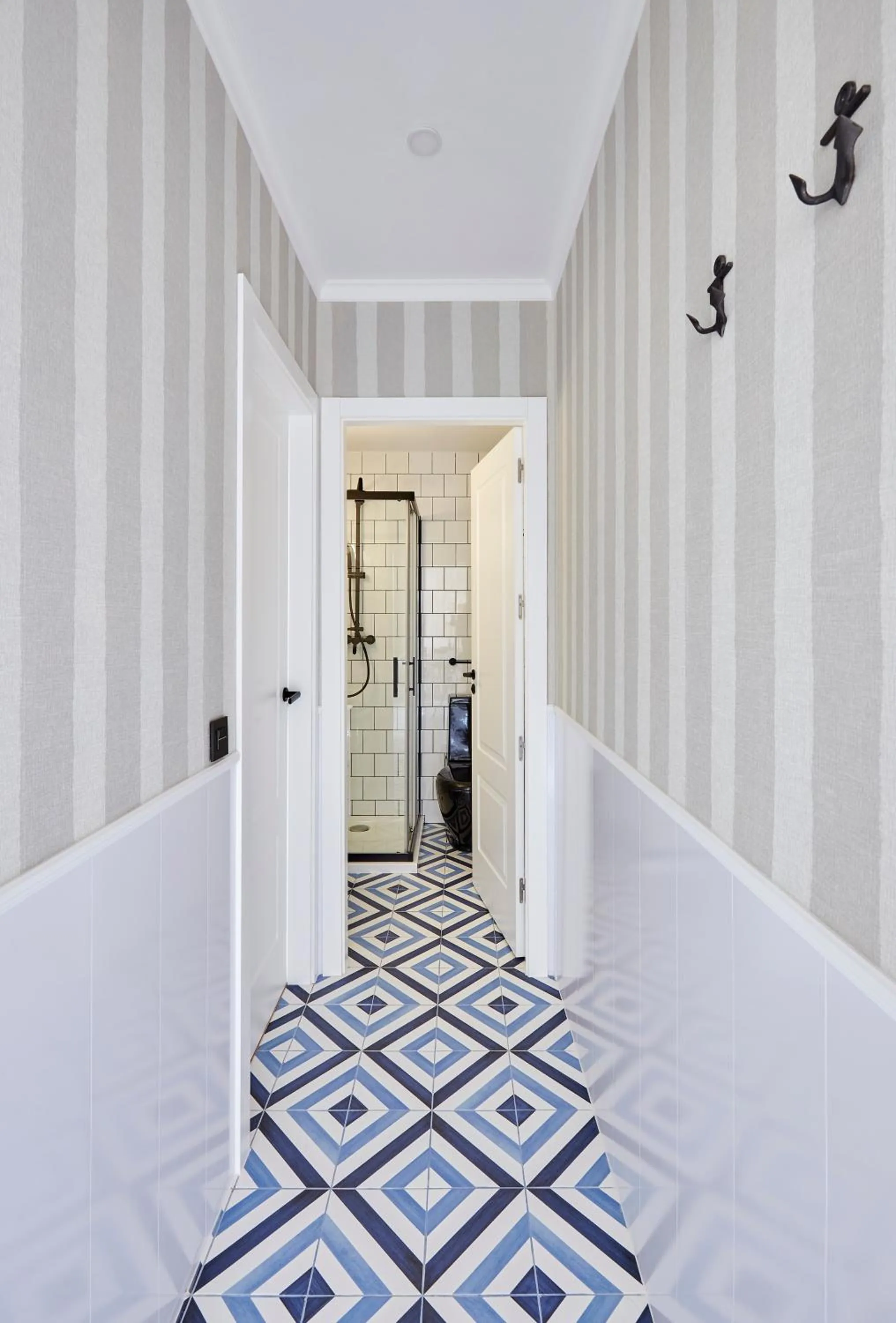 "Breeze" Aparthotel by Parrot`s House