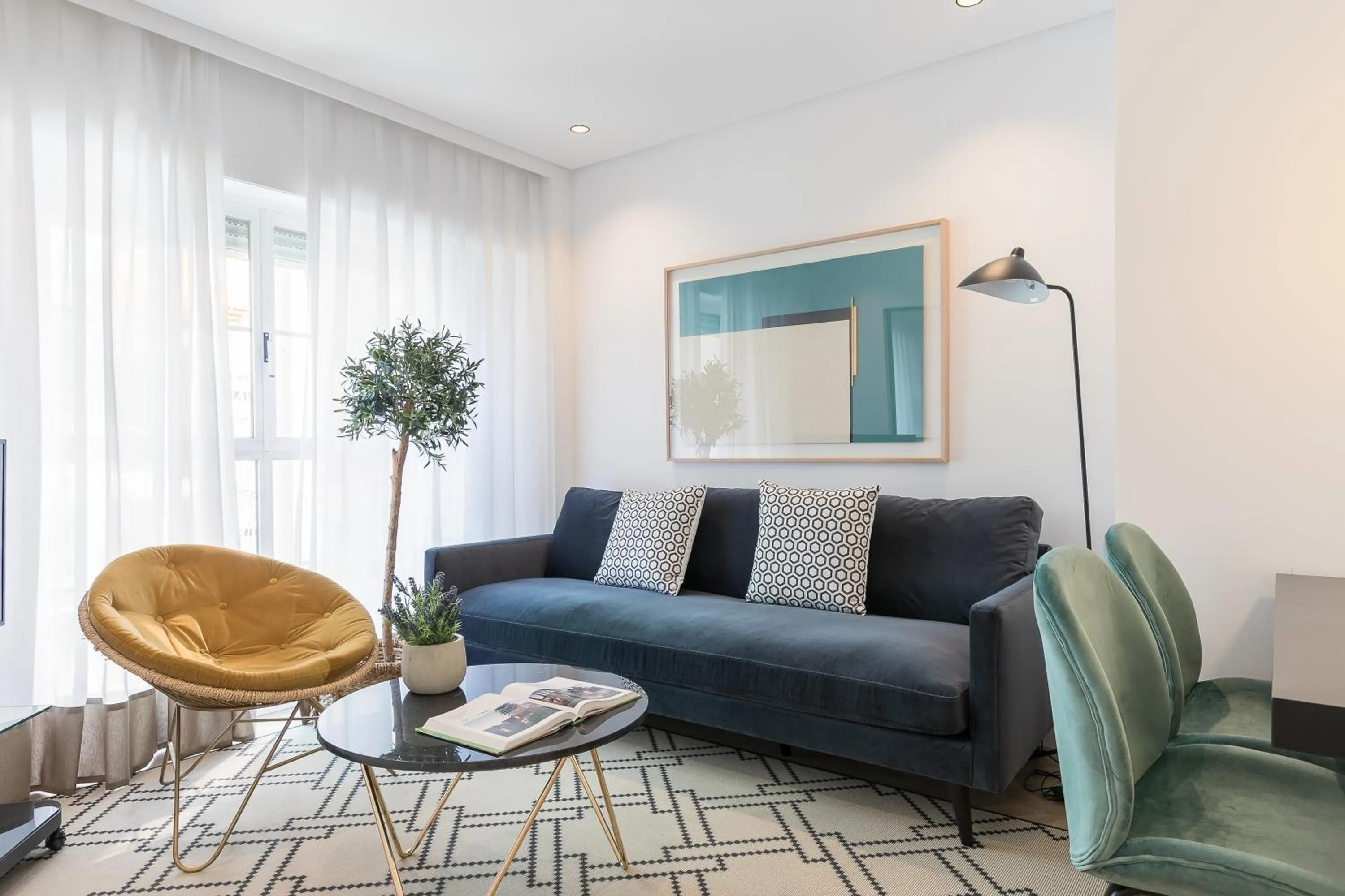 Living room in Feelathome Waldorf Suites Apartments