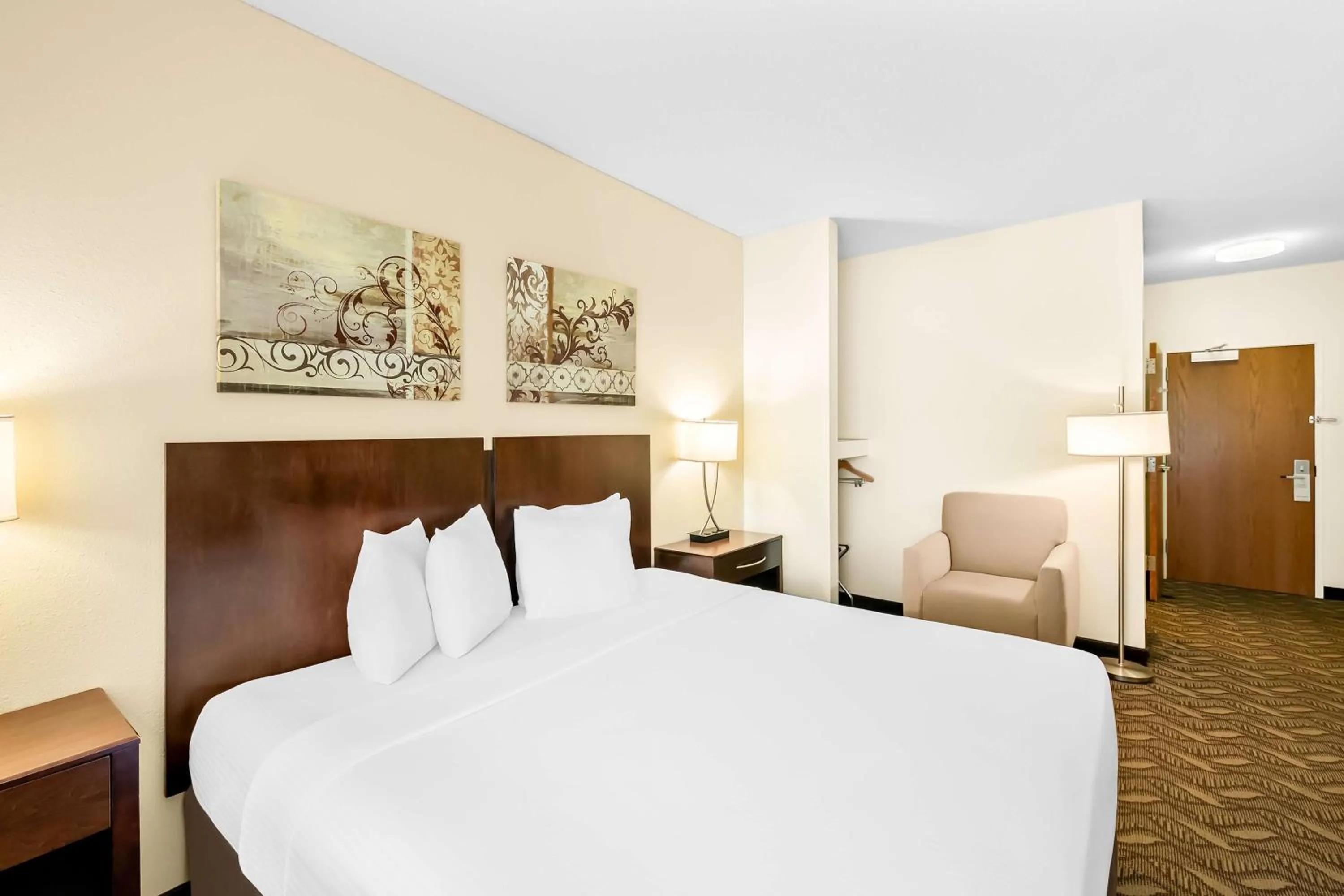 Bedroom in Best Western Nebraska City Inn