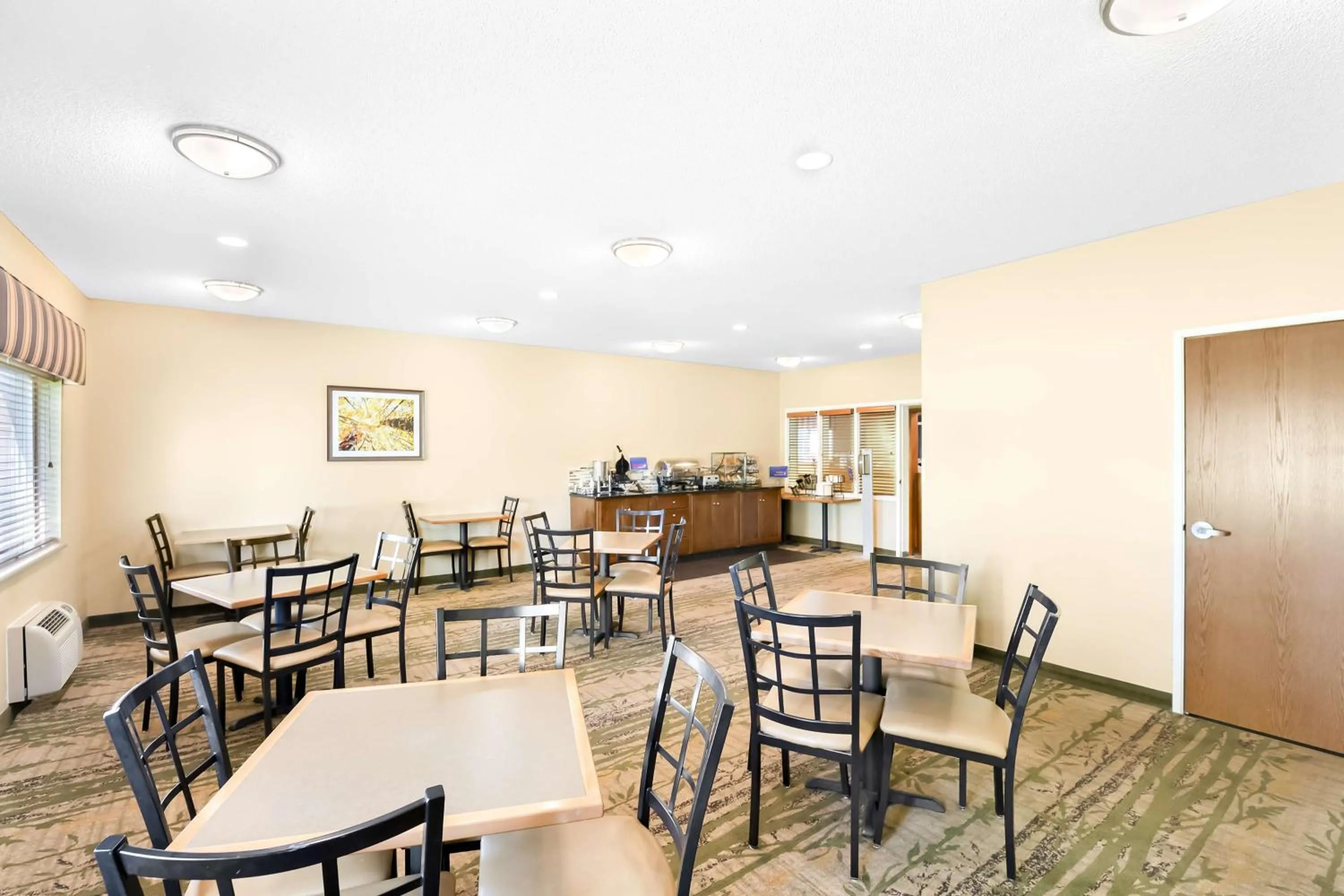 Breakfast in Best Western Nebraska City Inn