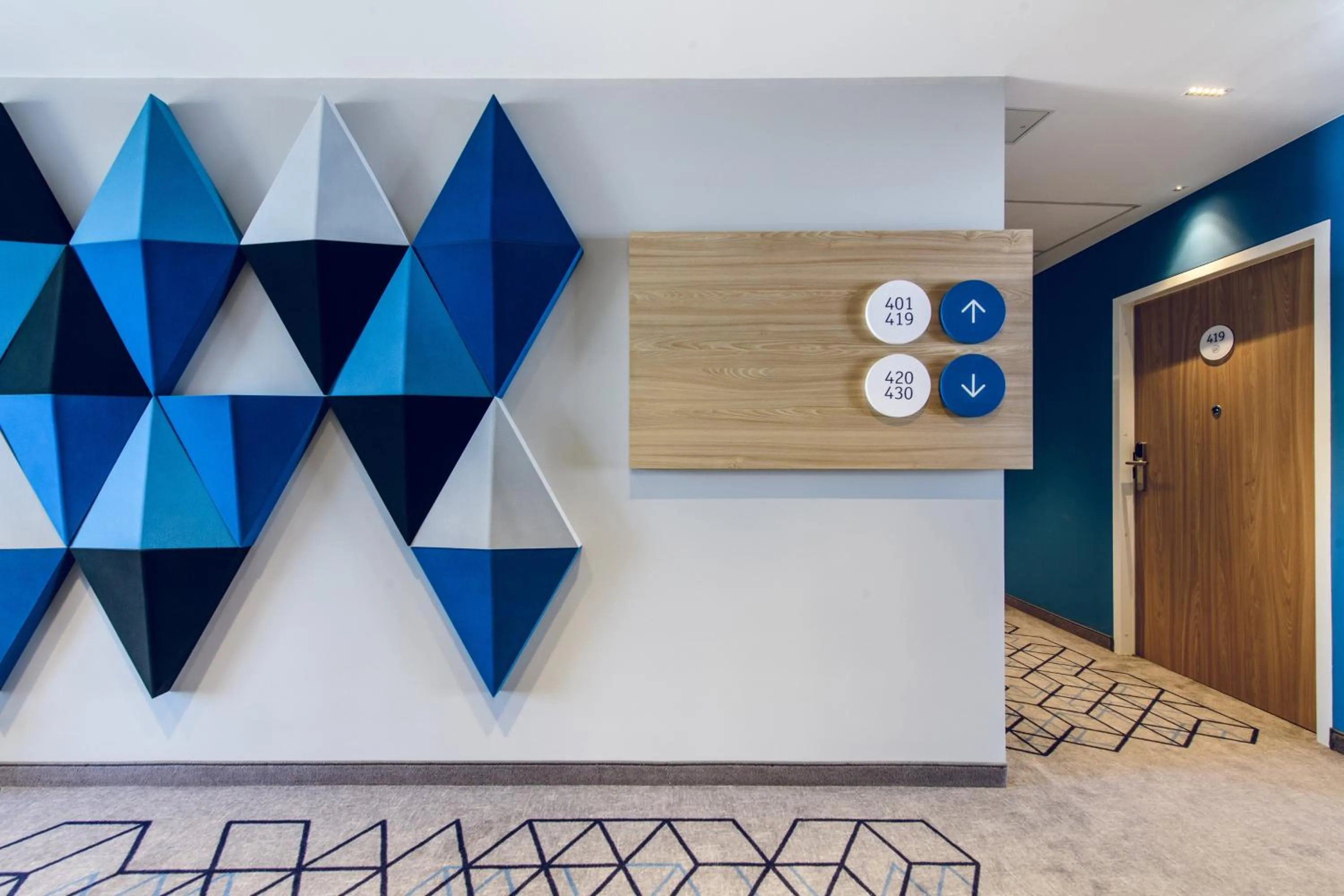 Lobby or reception in Holiday Inn Express - Rzeszow Airport by IHG